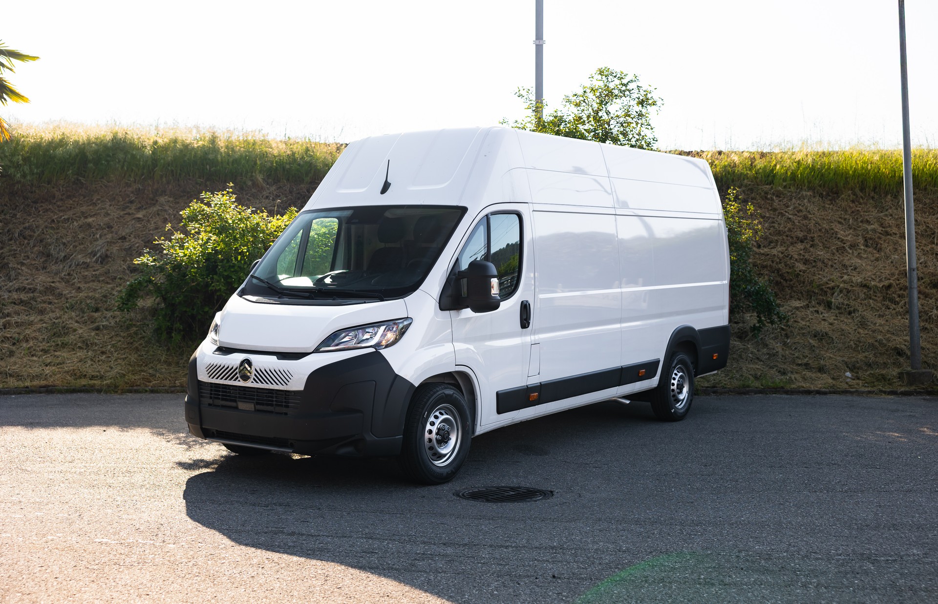 CITROEN Jumper L4H3 35+ 2.2 BlueHDi 180-image-3