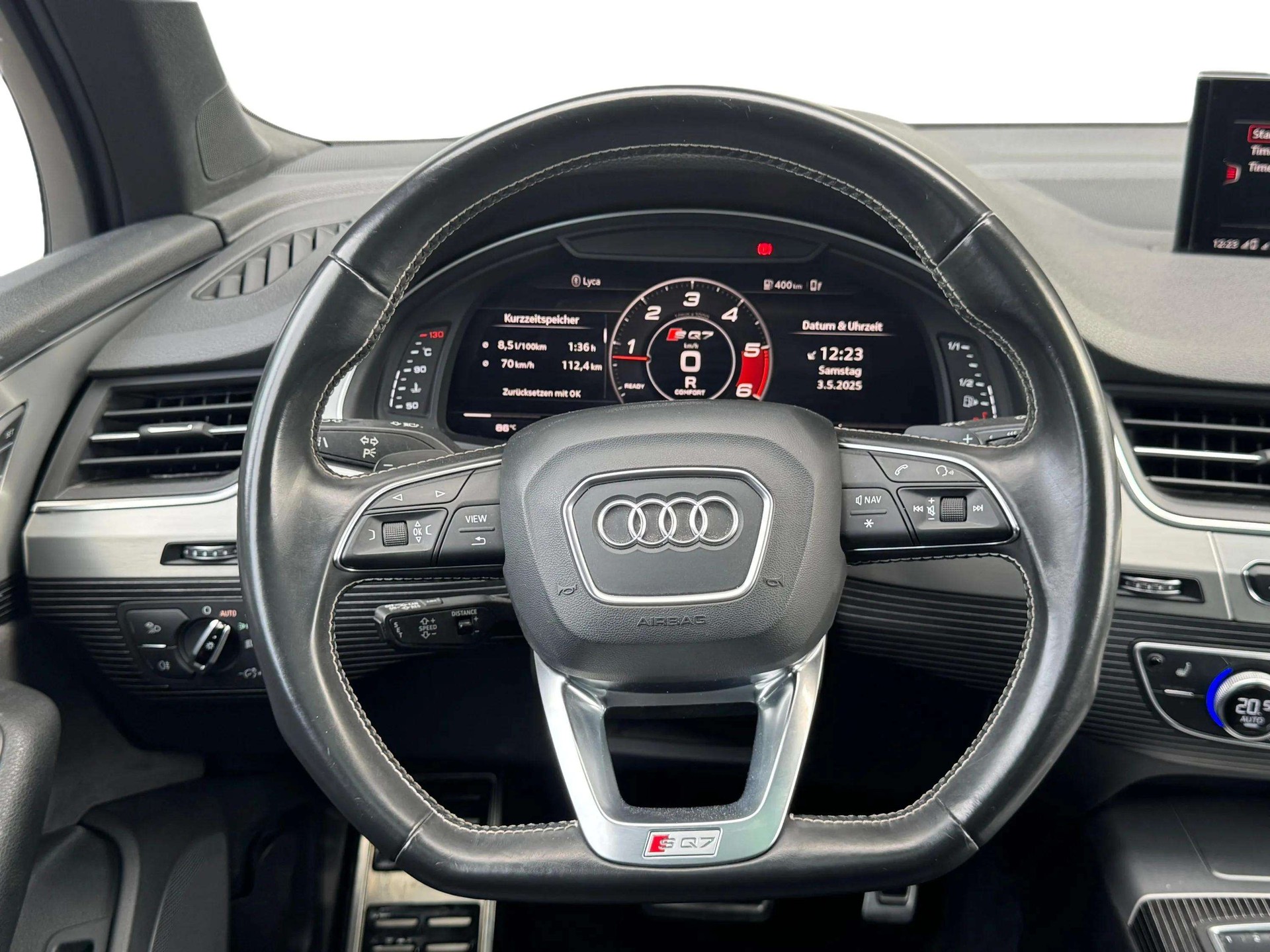 AUDI SQ7 4.0 TDI quattro tiptronic-image-16
