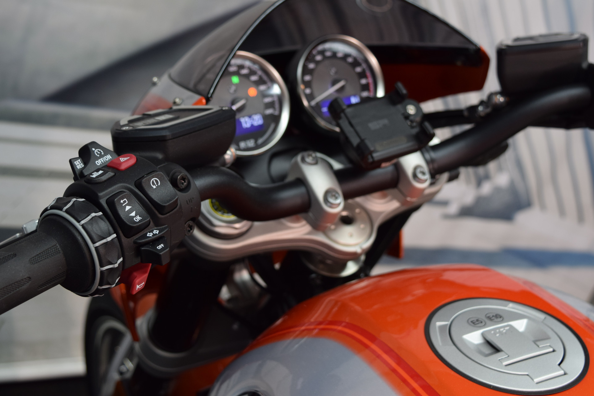 BMW R 12 nineT Sondermodell R12S-image-7