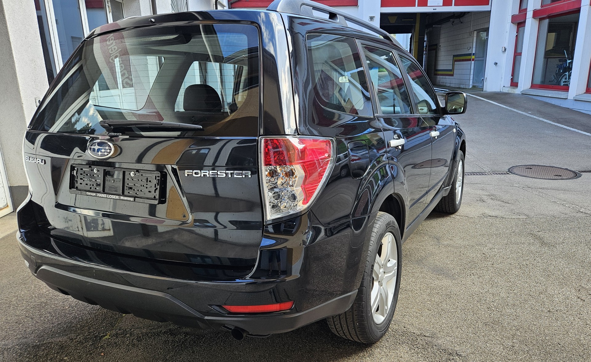 SUBARU Forester 2.0X Swiss Automatic-image-10