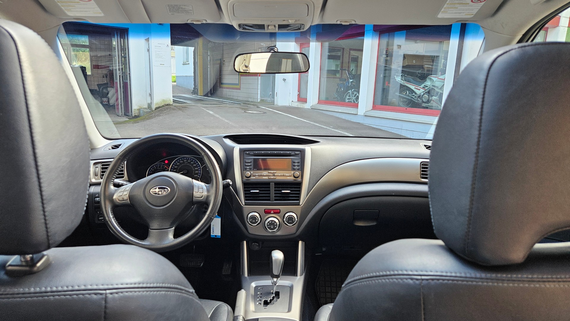 SUBARU Forester 2.0X Swiss Automatic-image-15