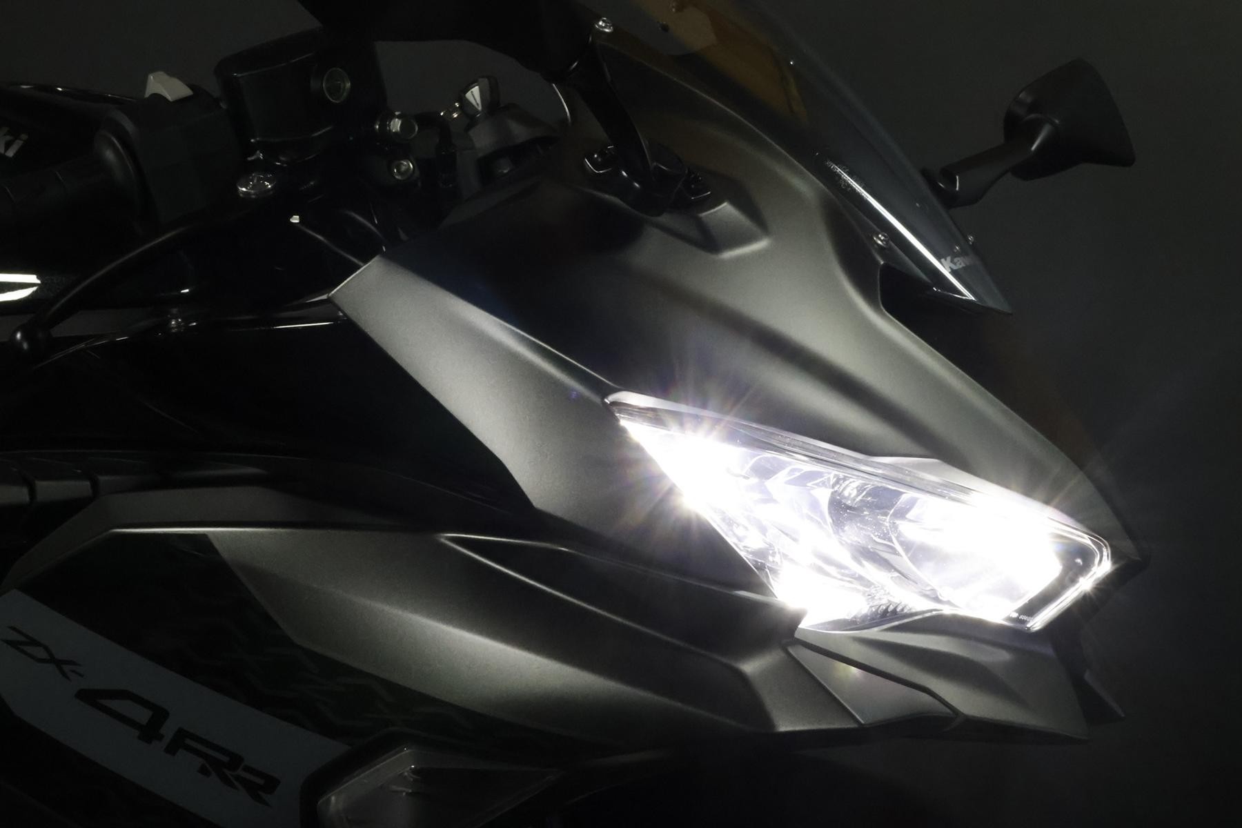 KAWASAKI Ninja ZX-4RR (57/35 KW)-image-3