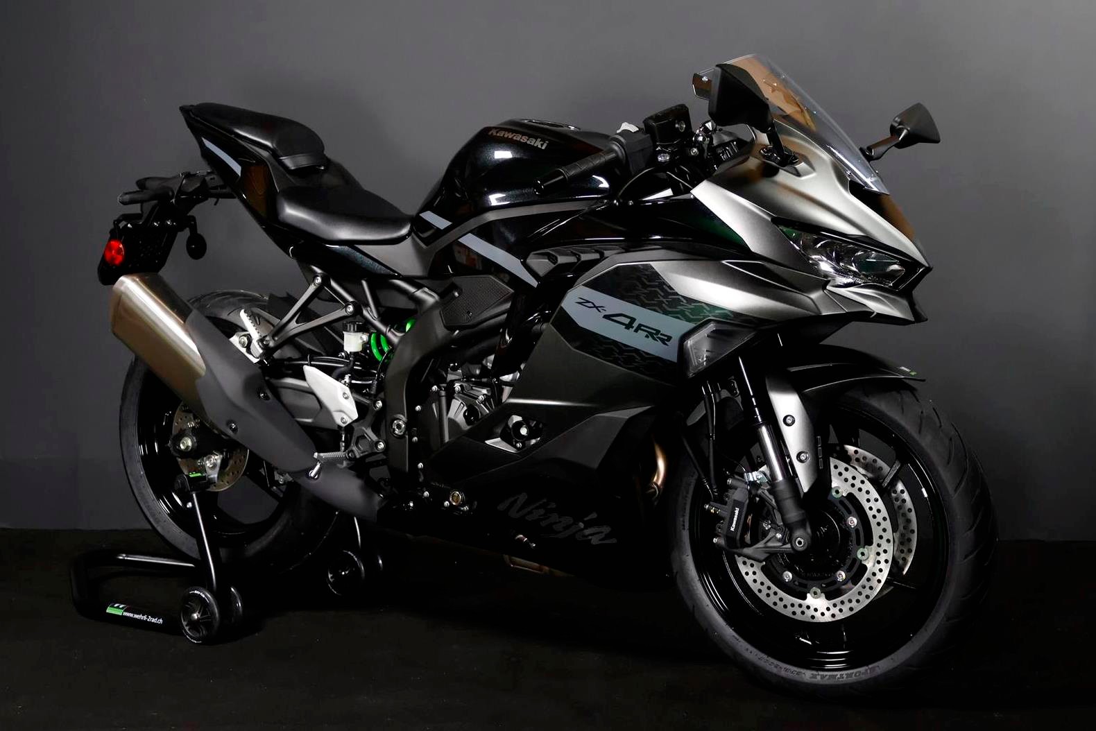 KAWASAKI Ninja ZX-4RR (57/35 KW)-image-1