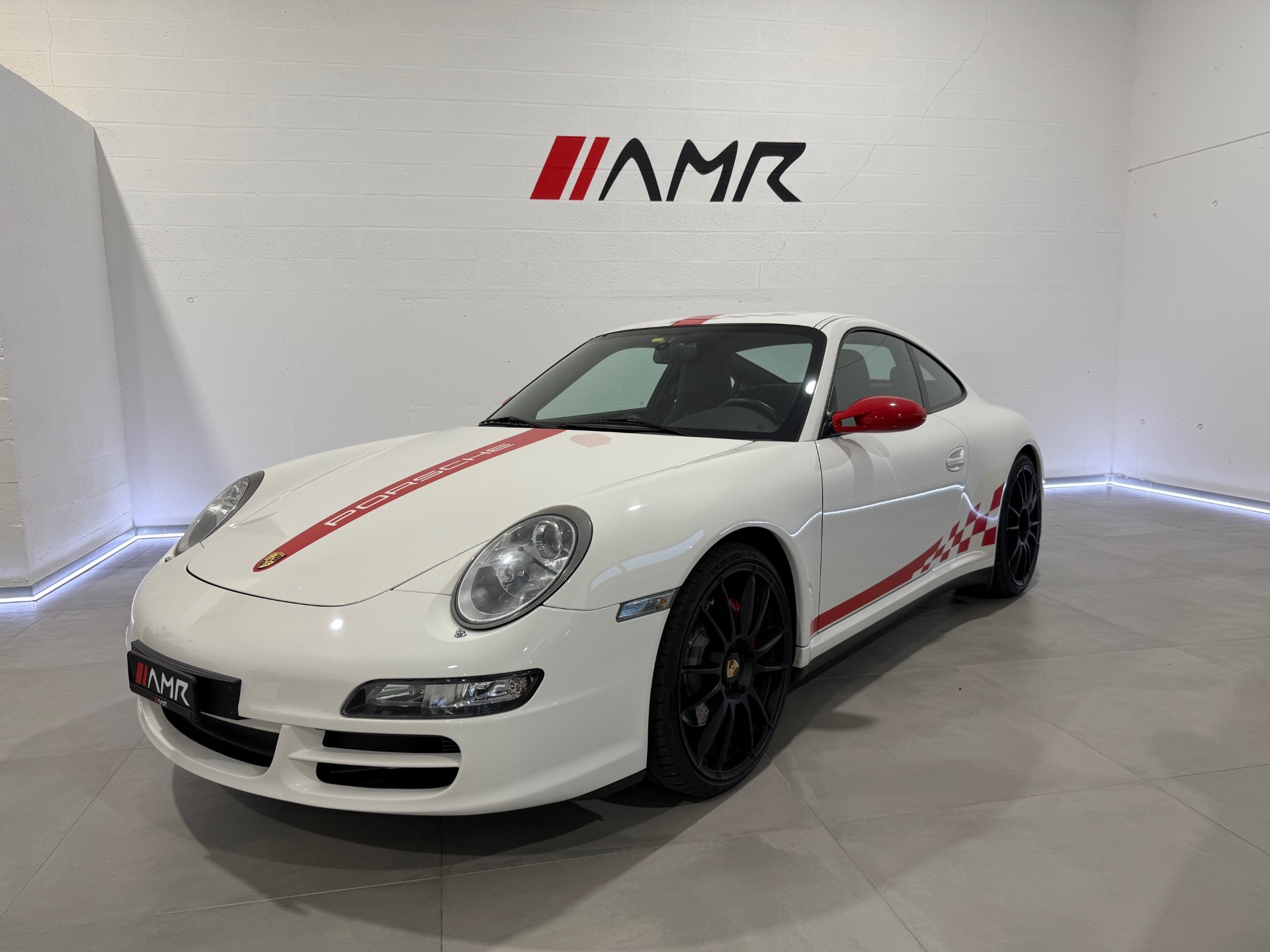 PORSCHE 911 Carrera 4S-image-2