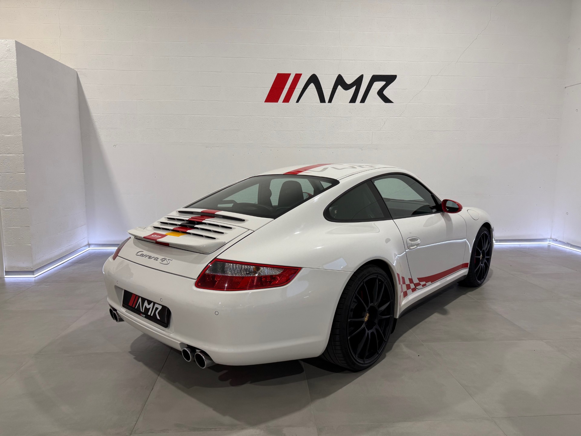 PORSCHE 911 Carrera 4S-image-5