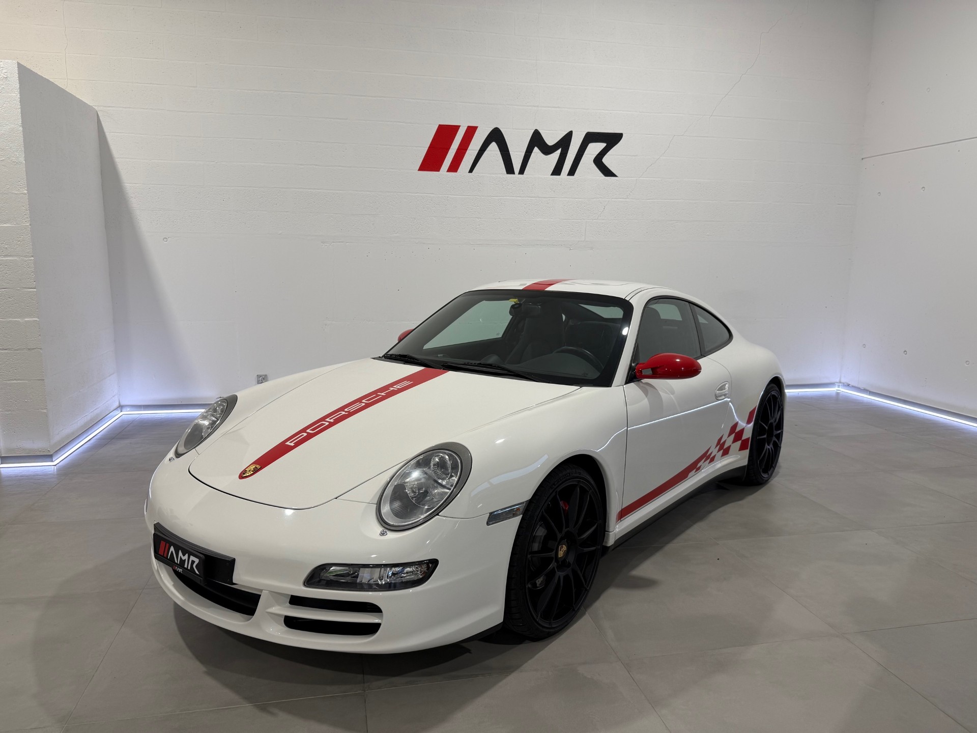 PORSCHE 911 Carrera 4S-image-1
