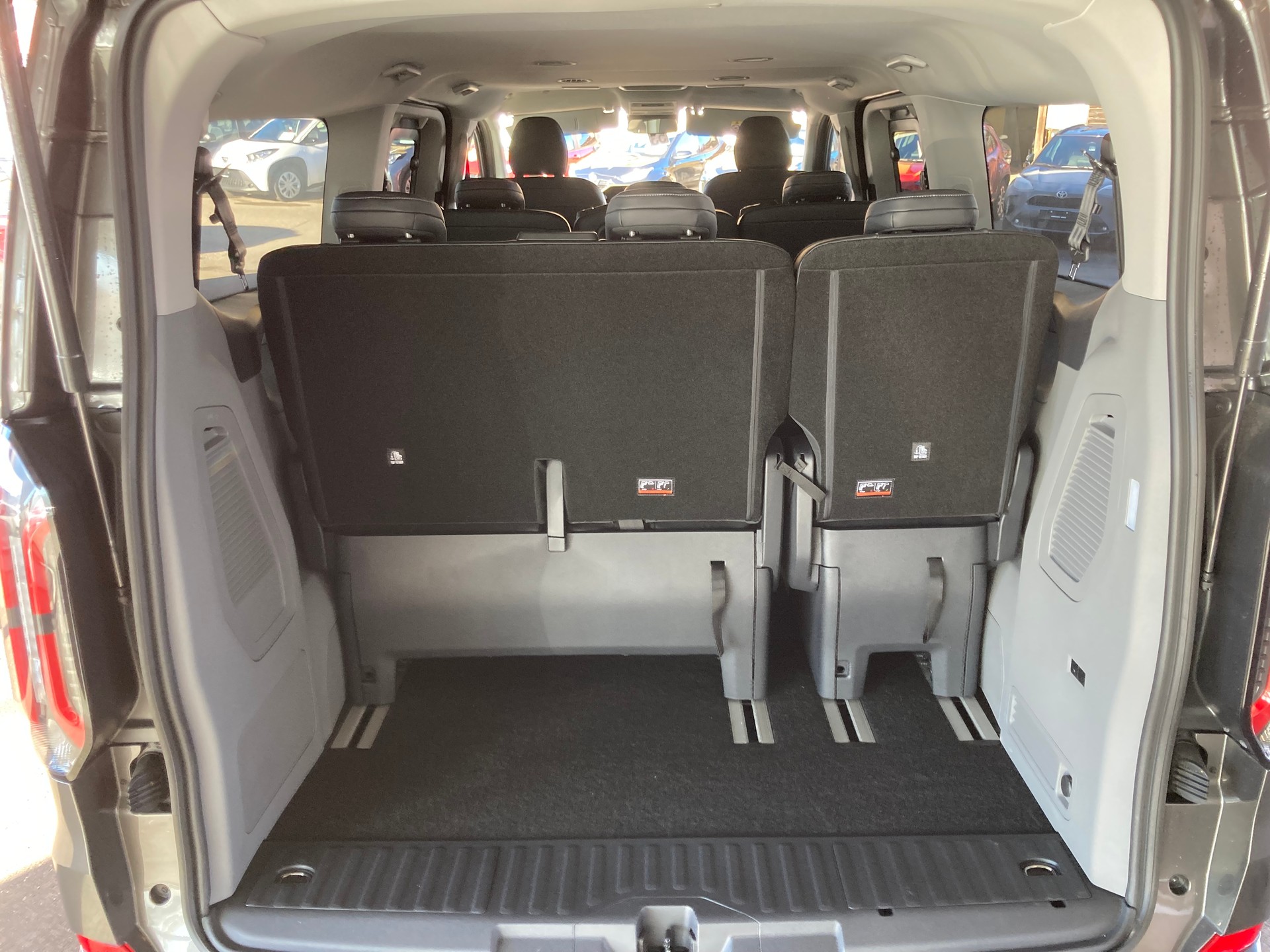 FORD Tourneo Bus 320 L2H1 TitaniumX Automat 4x4-image-12