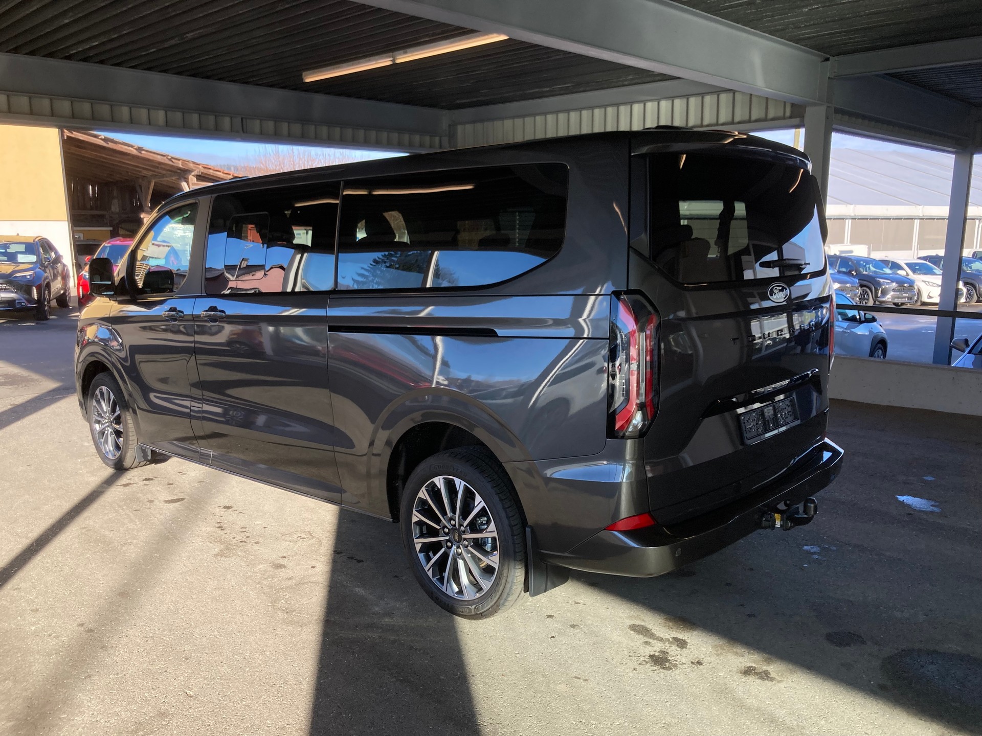 FORD Tourneo Bus 320 L2H1 TitaniumX Automat 4x4-image-5