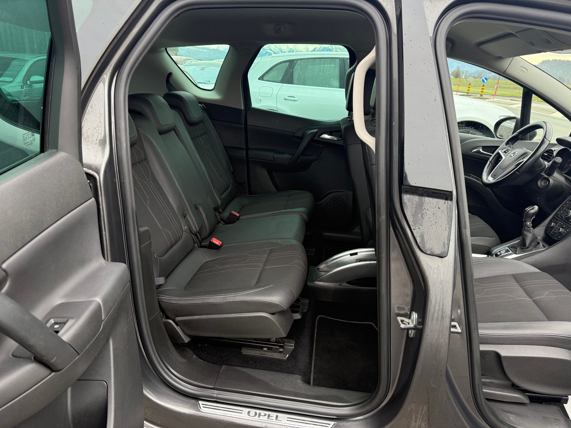 OPEL Meriva 1.4 TP Active Edition-image-14