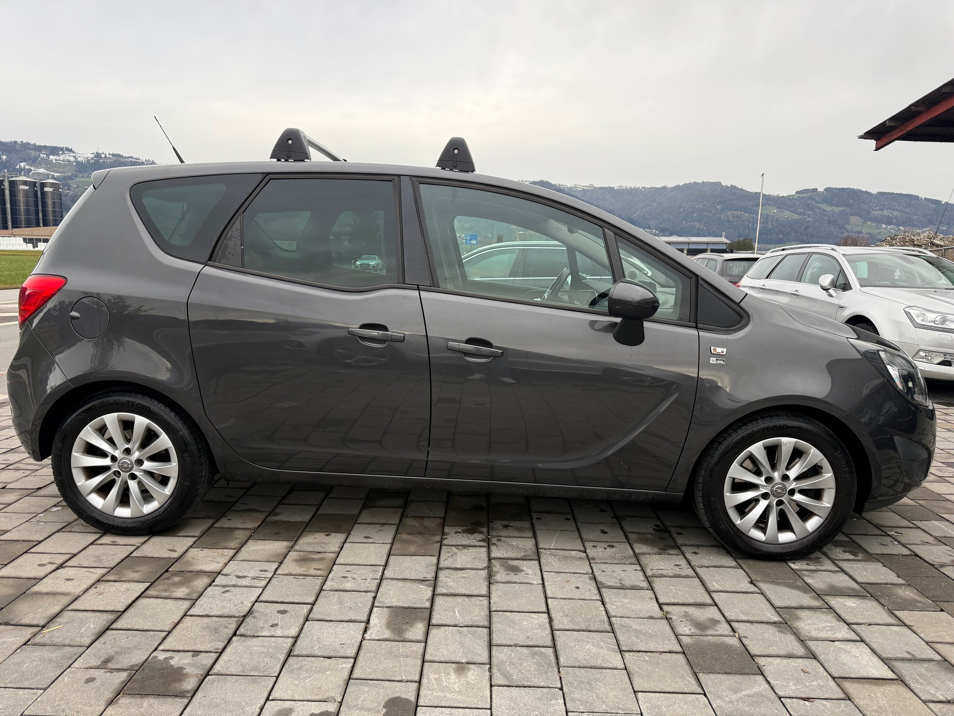 OPEL Meriva 1.4 TP Active Edition-image-4