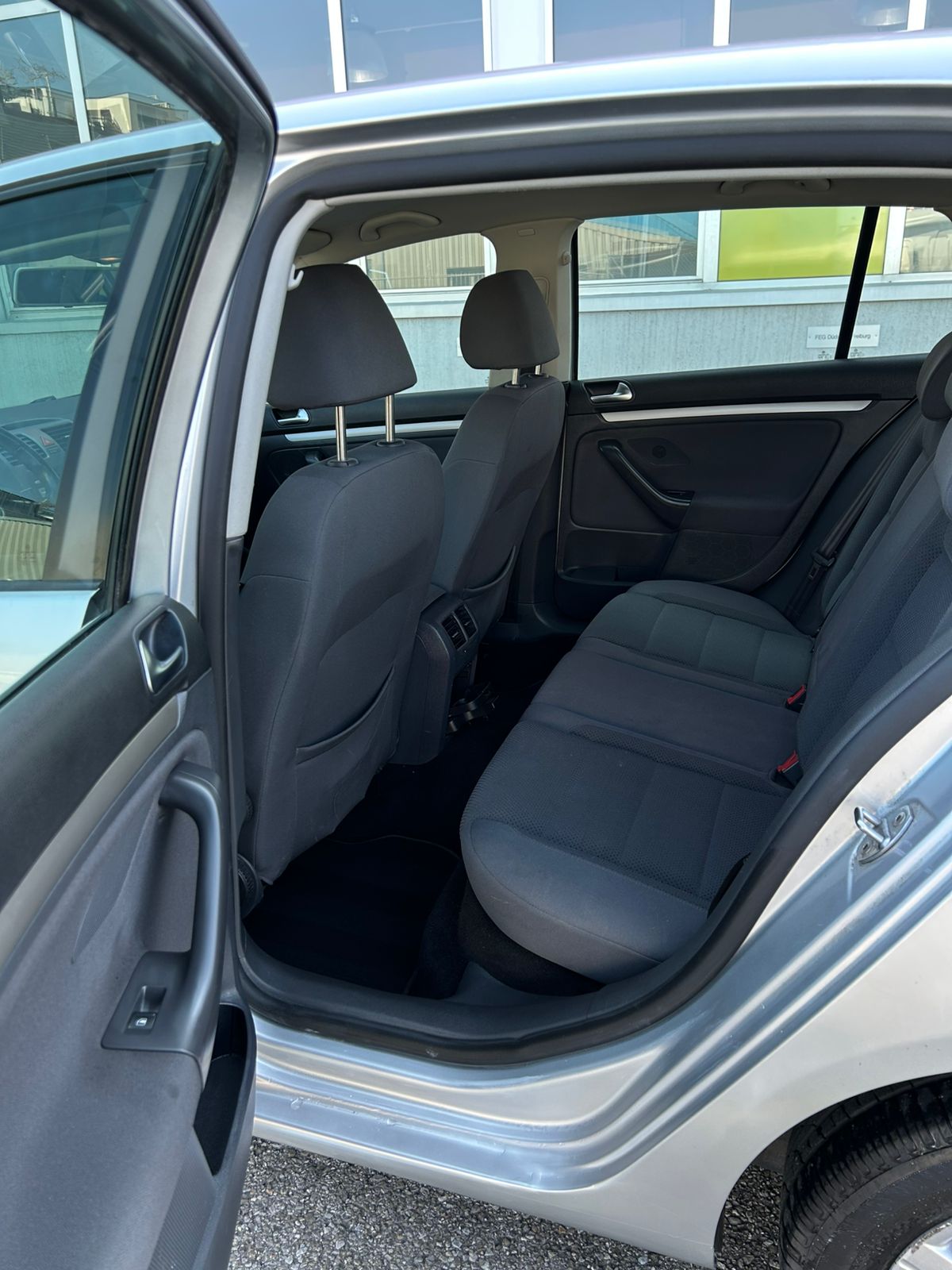 VW Golf 1.9 TDI Comfortline 4Motion-image-8