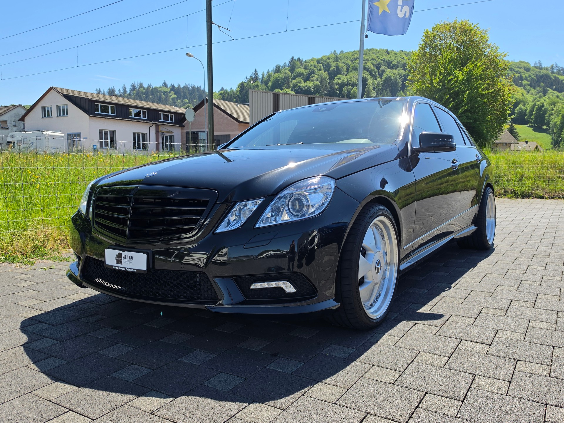 MERCEDES-BENZ E 350 CGI BlueEfficiency Avantgarde 7G-Tronic-image-7
