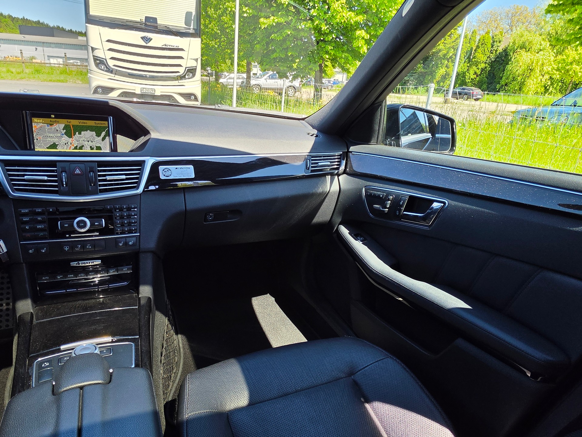 MERCEDES-BENZ E 350 CGI BlueEfficiency Avantgarde 7G-Tronic-image-15