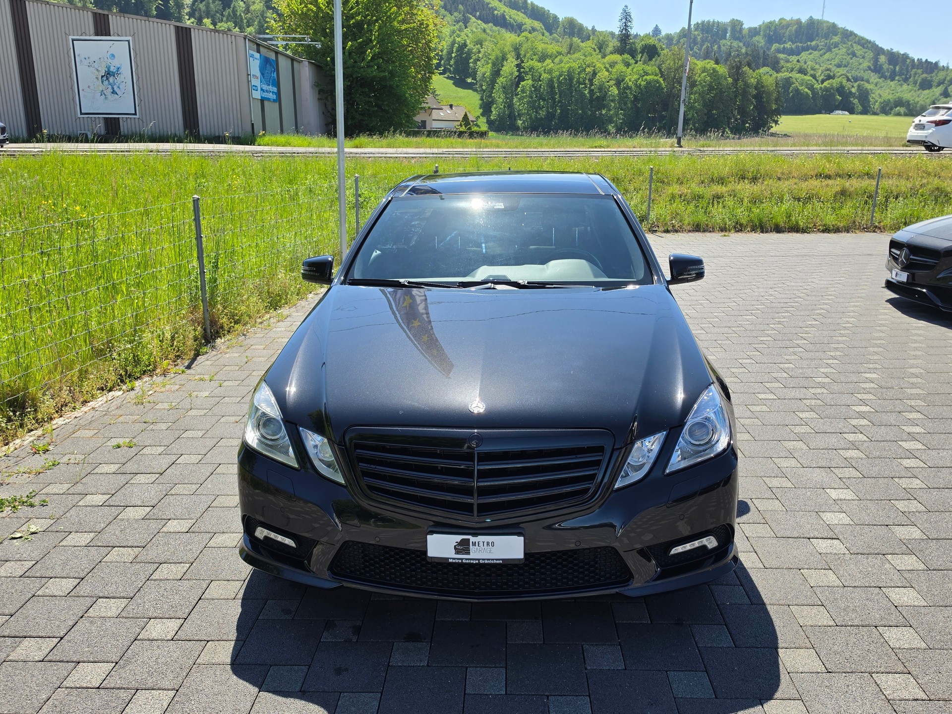 MERCEDES-BENZ E 350 CGI BlueEfficiency Avantgarde 7G-Tronic-image-6