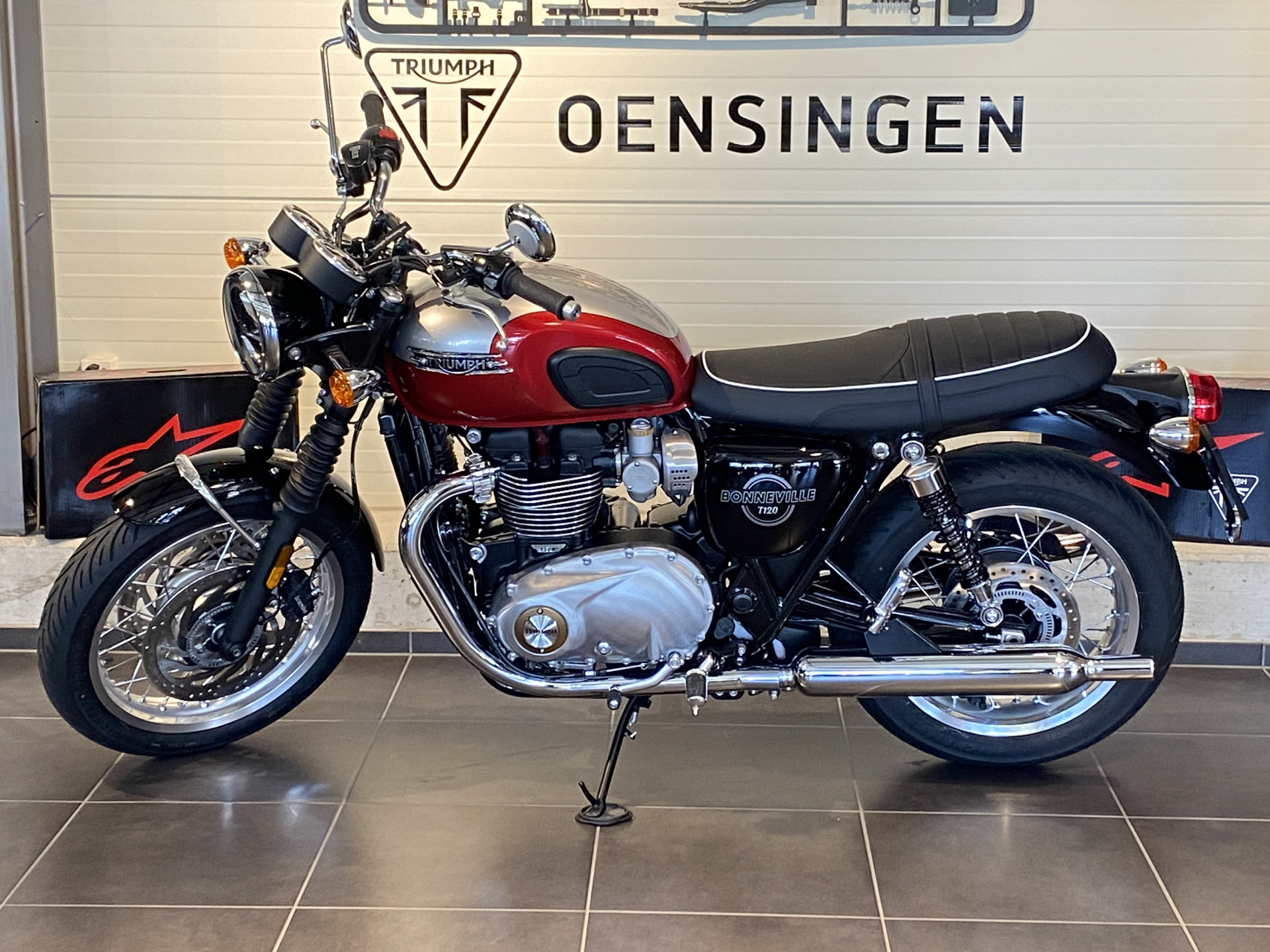 TRIUMPH Bonneville T120 (4.49 % Power Leasing - Gültig bis 30.06.2026)-image-0