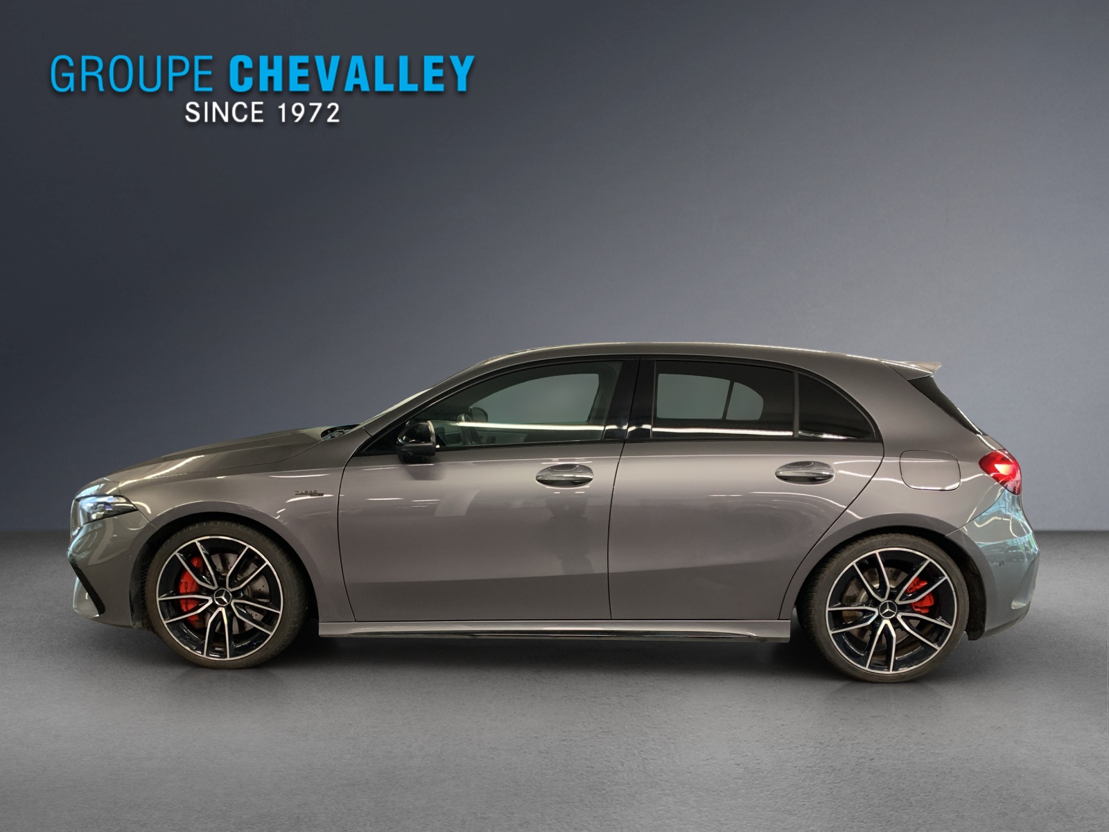 MERCEDES-BENZ A AMG 35 4Matic 8G-DCT-showroom-element-3