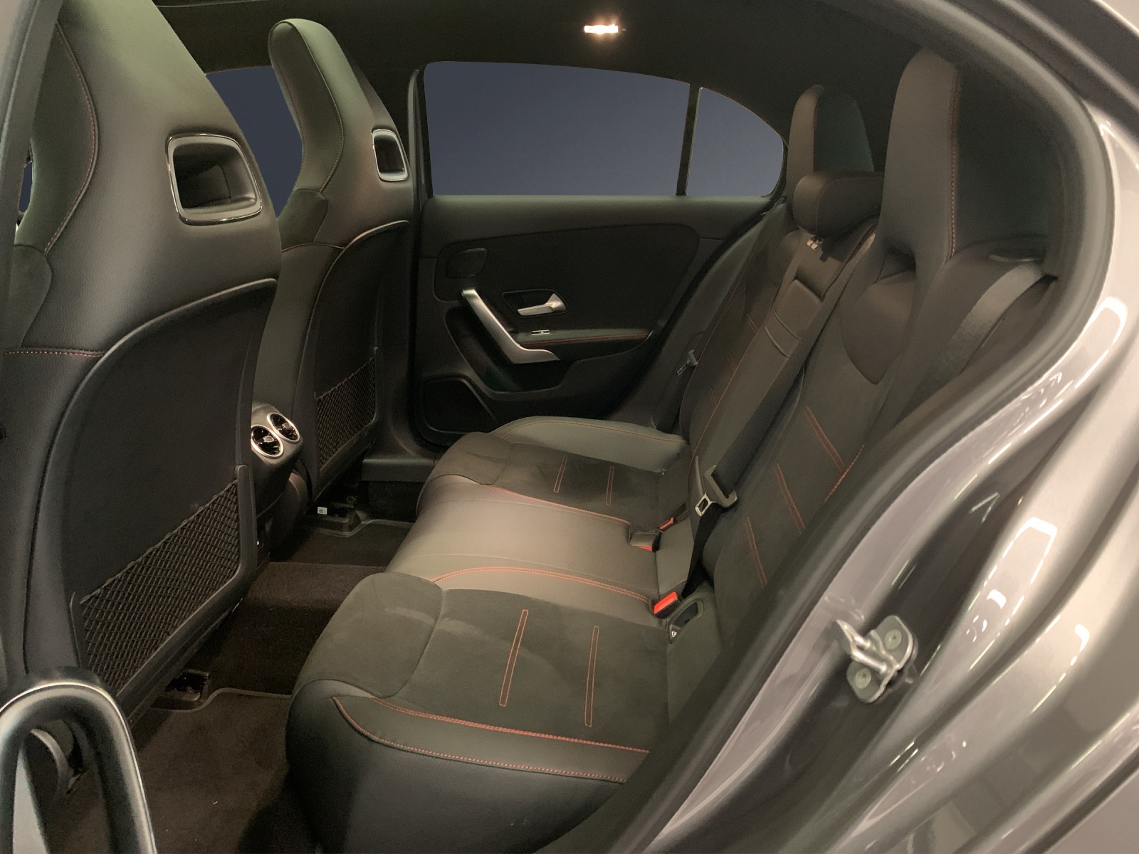 MERCEDES-BENZ A AMG 35 4Matic 8G-DCT-image-10