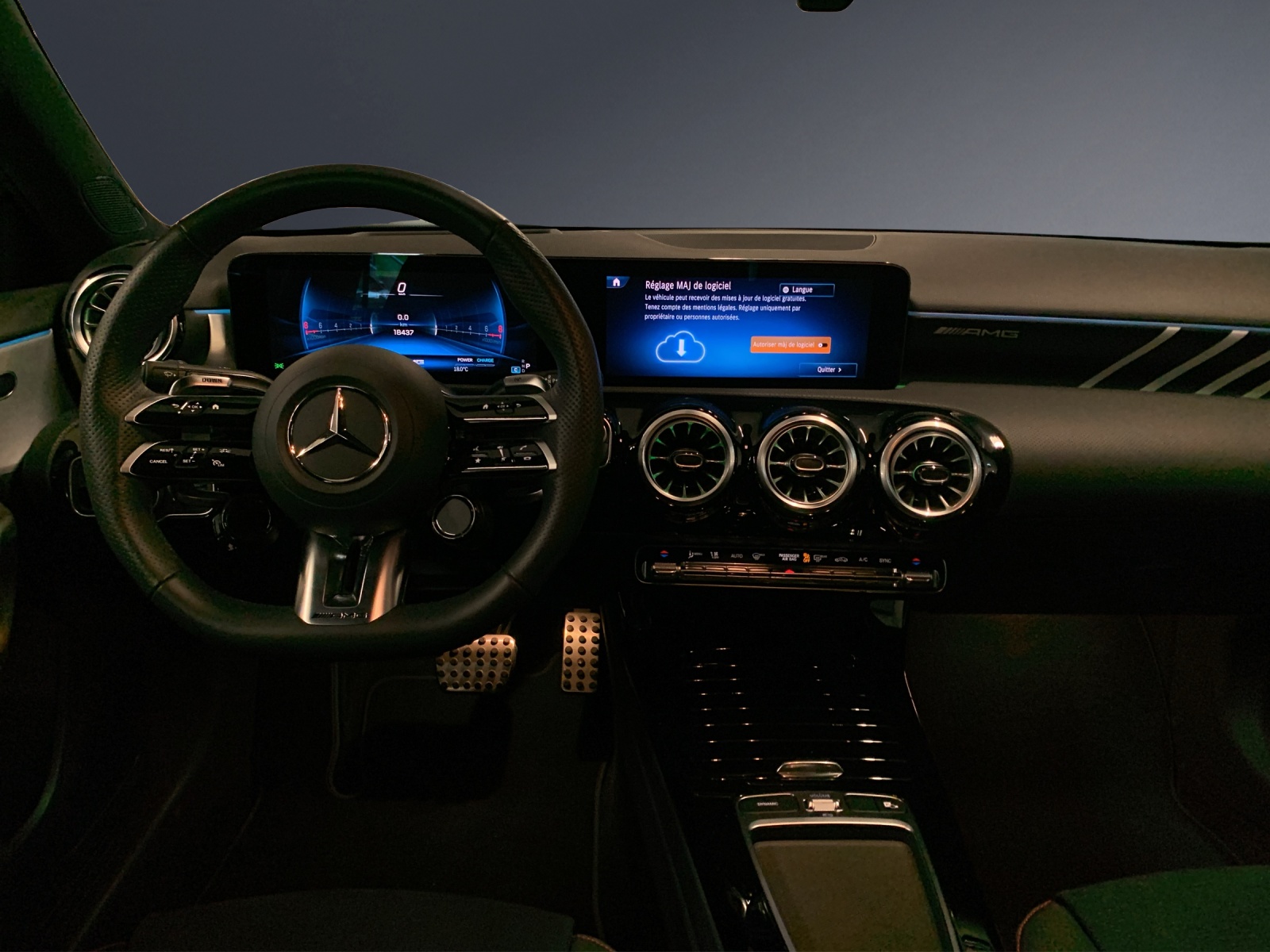 MERCEDES-BENZ A AMG 35 4Matic 8G-DCT-image-6