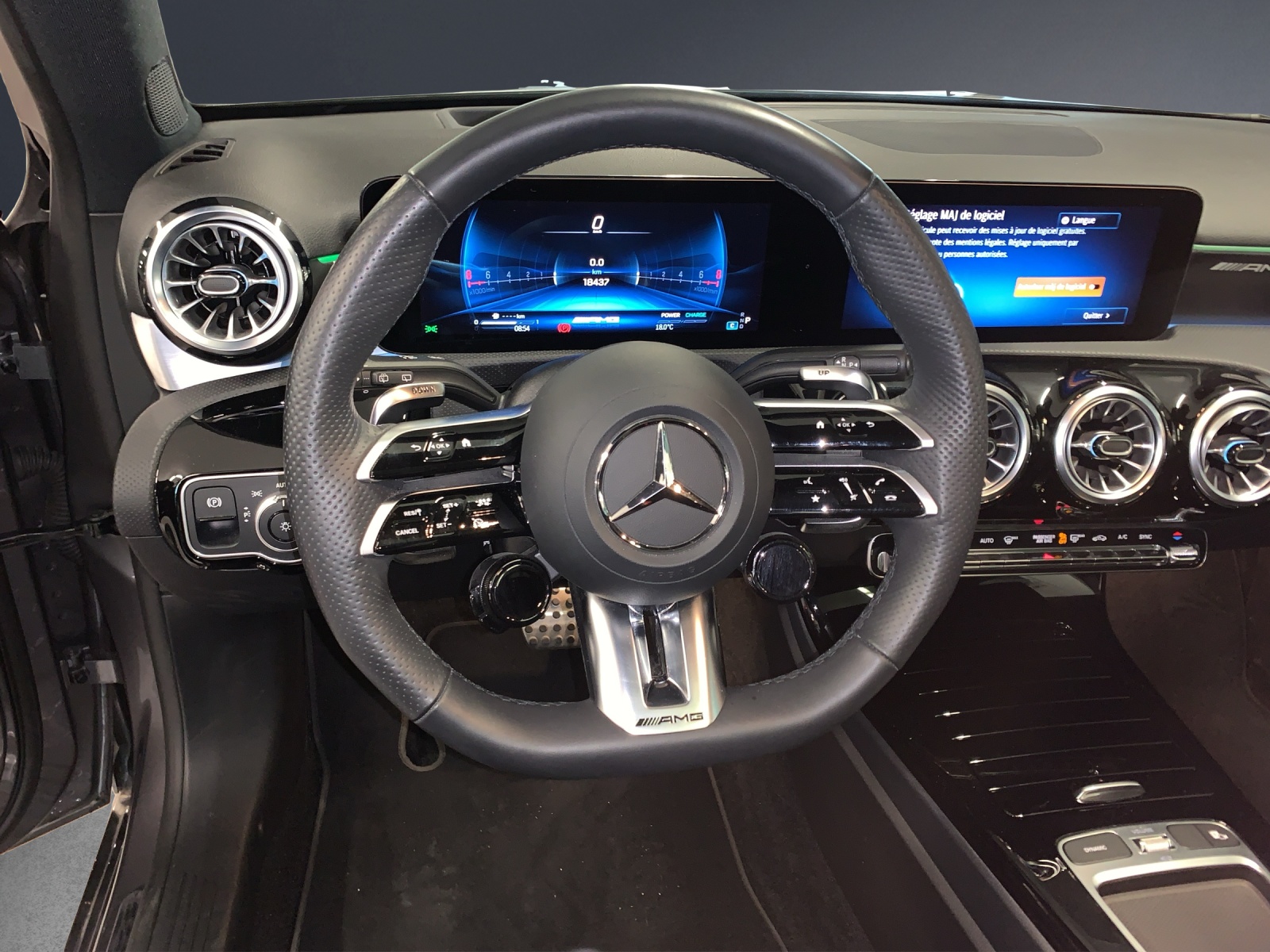 MERCEDES-BENZ A AMG 35 4Matic 8G-DCT-image-8