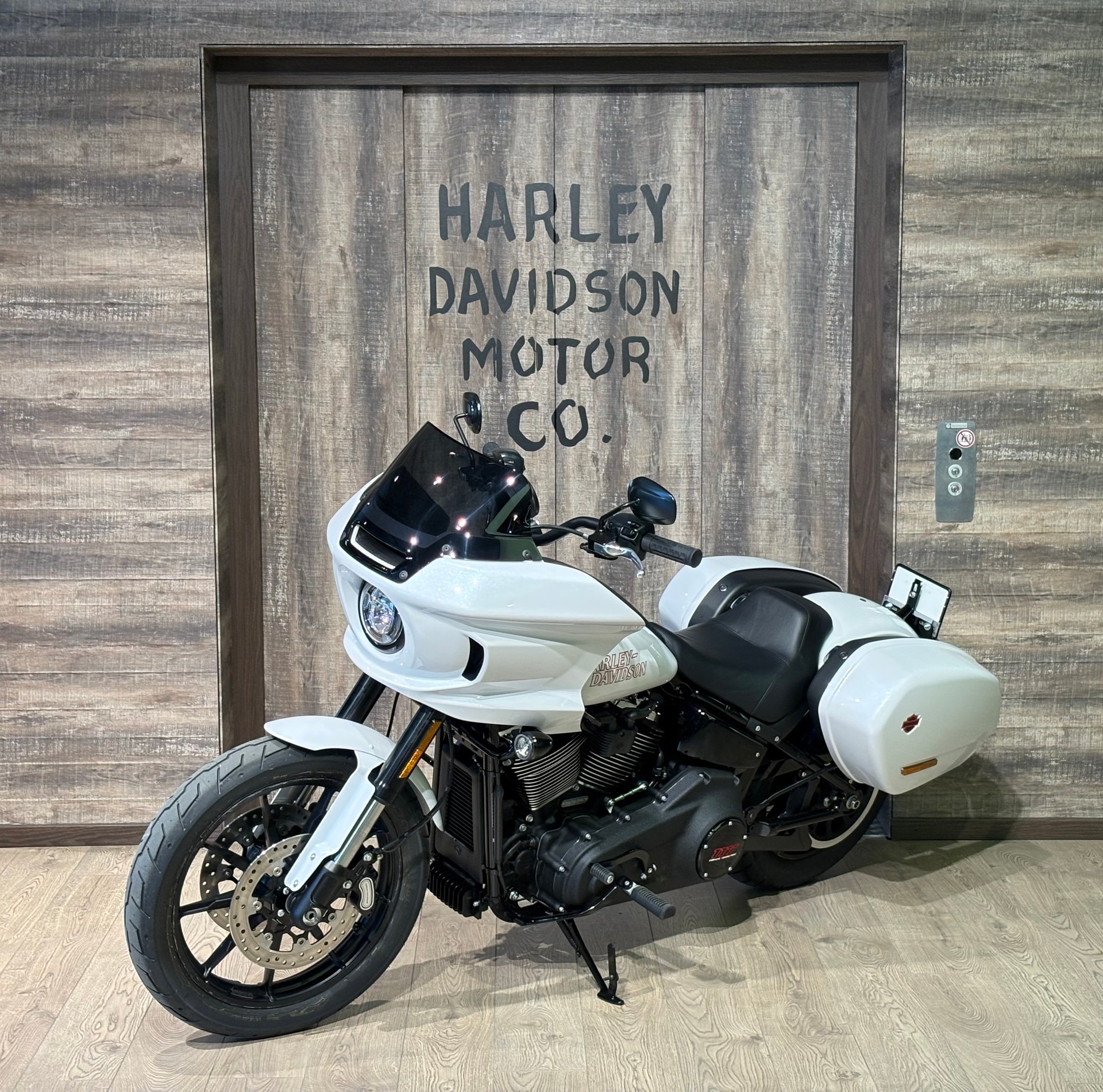 HARLEY-DAVIDSON FXLRST Low Rider ST 117-image-2