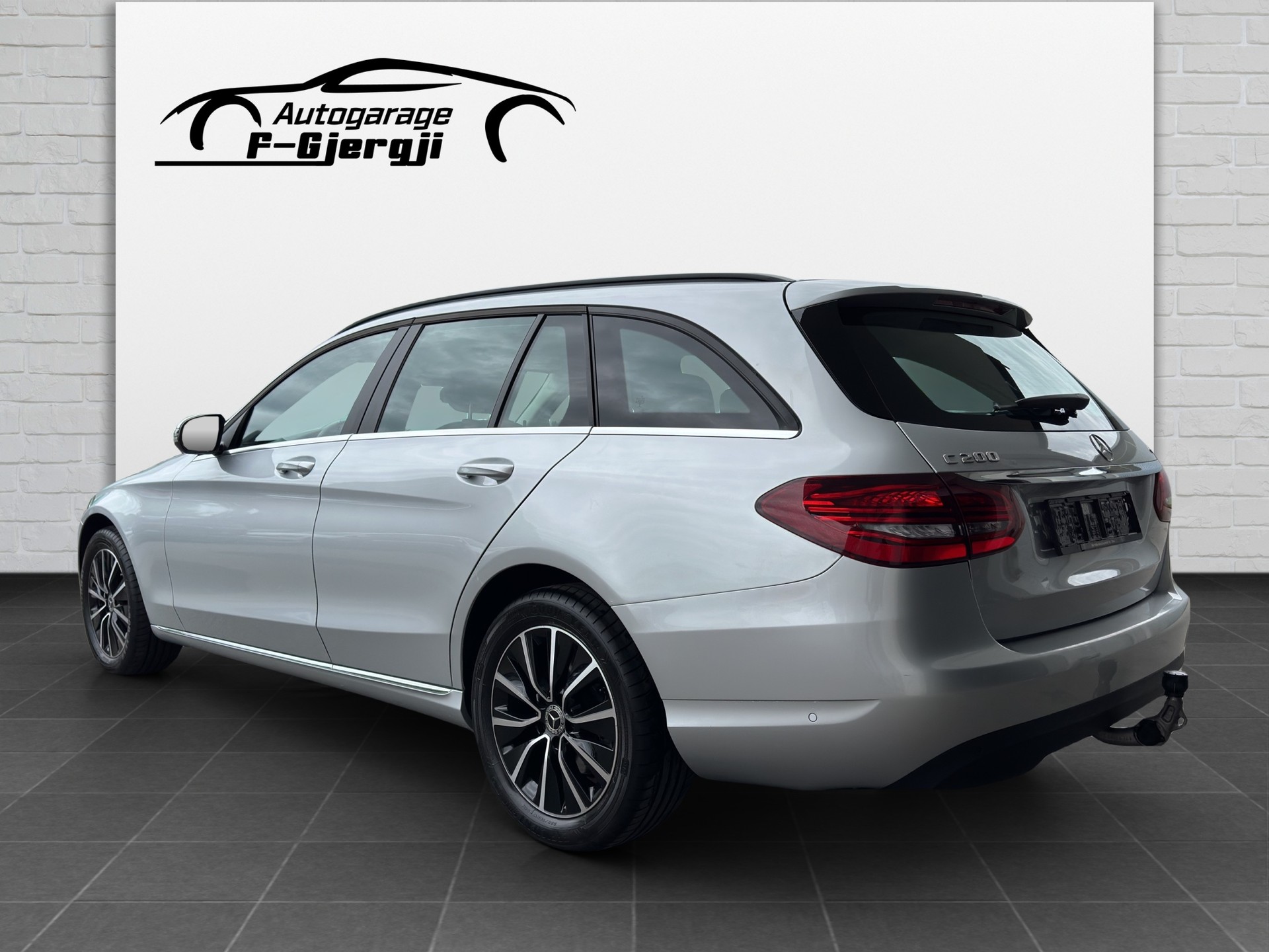 MERCEDES-BENZ C 200 Swiss Star 4M 9G-Tronic-showroom-element-3