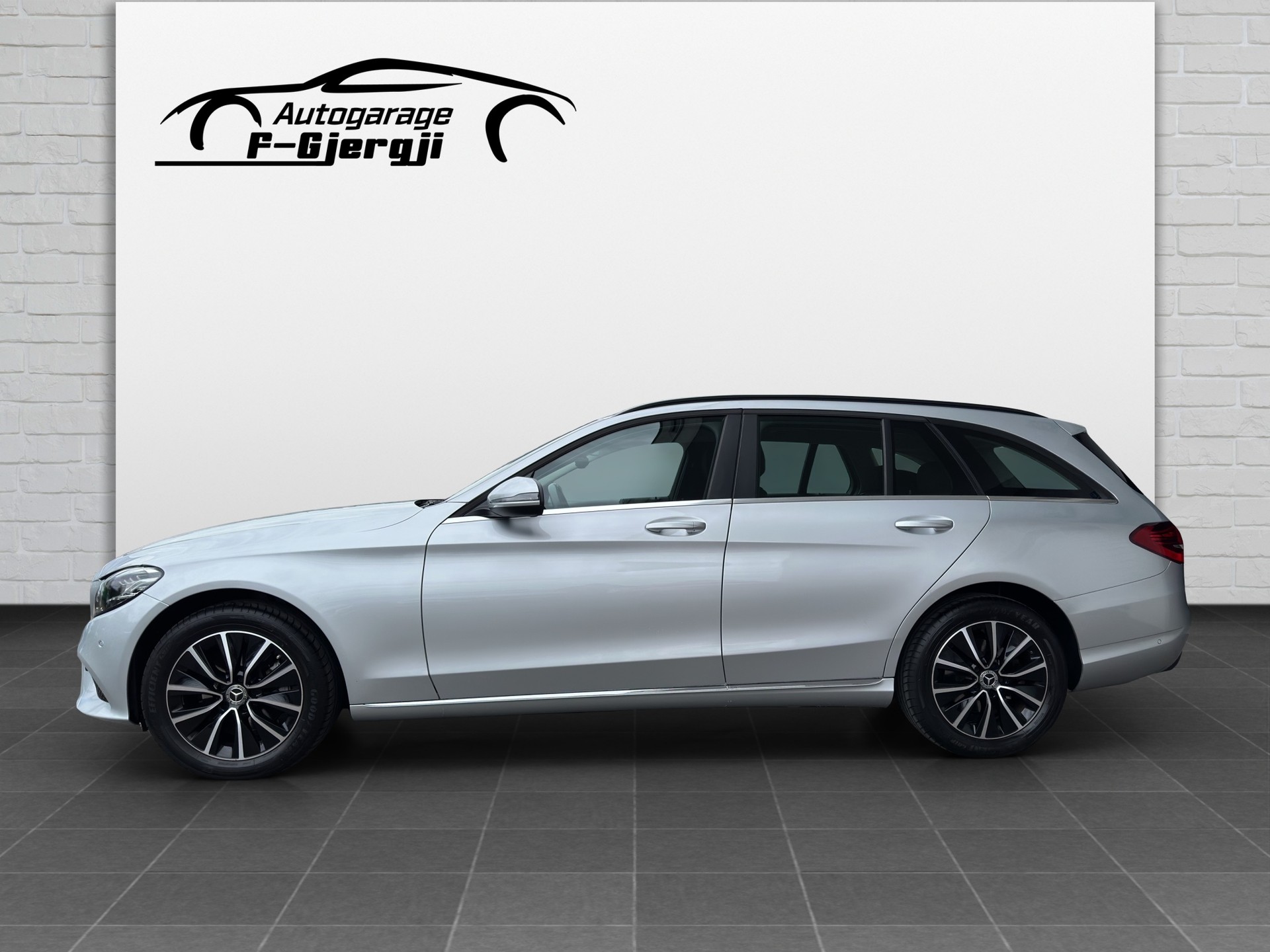 MERCEDES-BENZ C 200 Swiss Star 4M 9G-Tronic-image-4