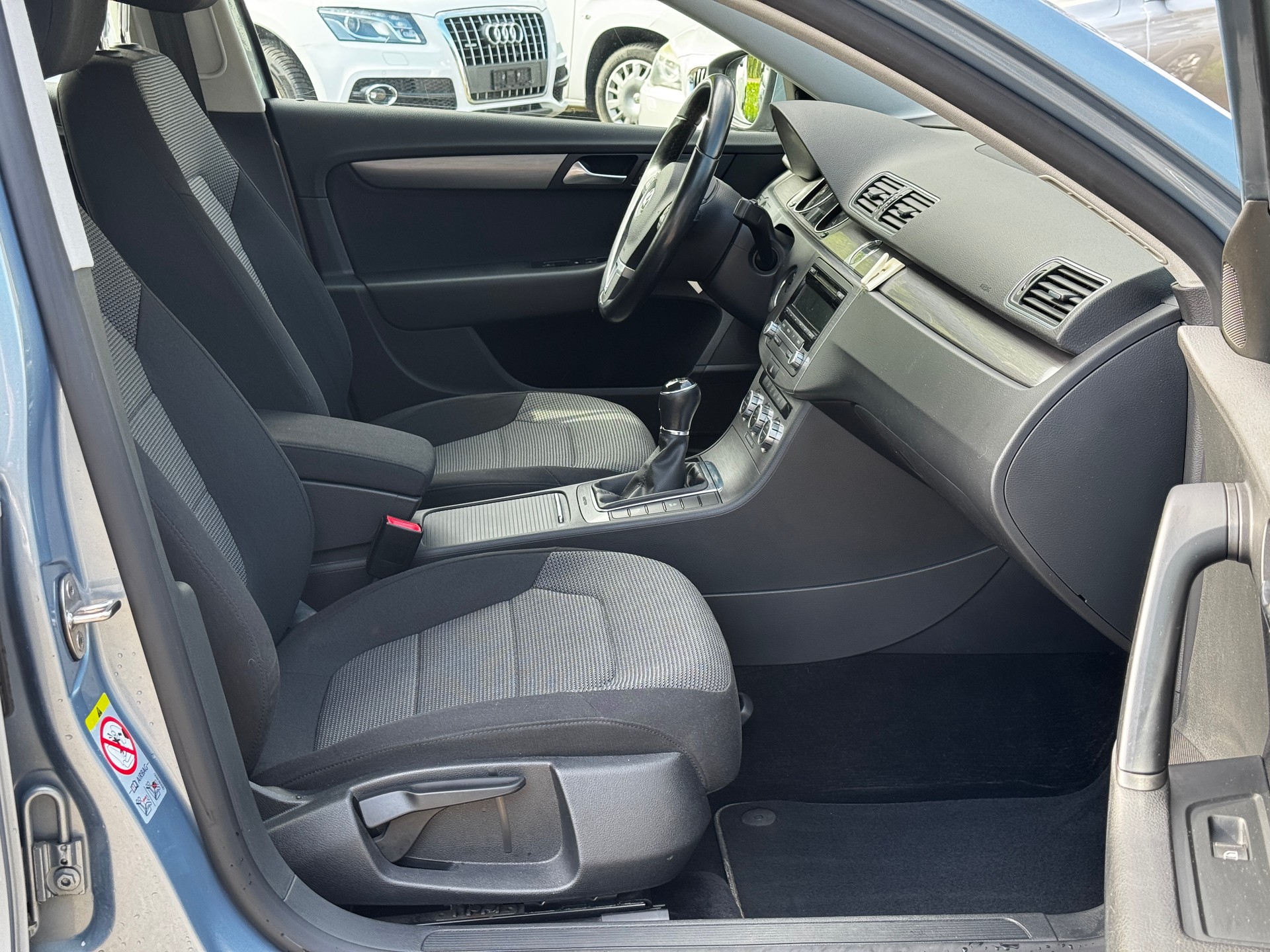 VW Passat Variant 2.0 TDI BMT Highline 4M-image-7