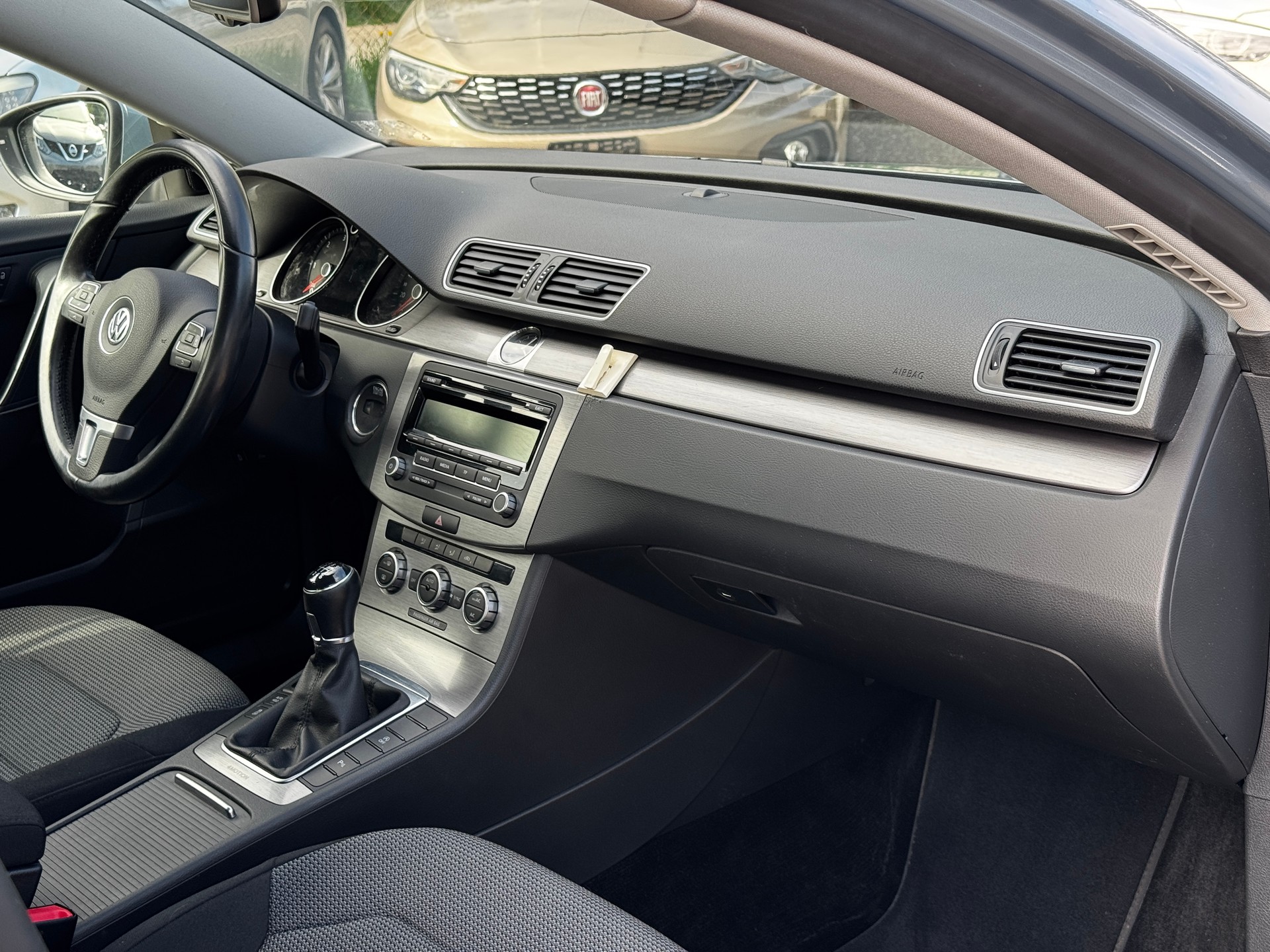 VW Passat Variant 2.0 TDI BMT Highline 4M-image-8