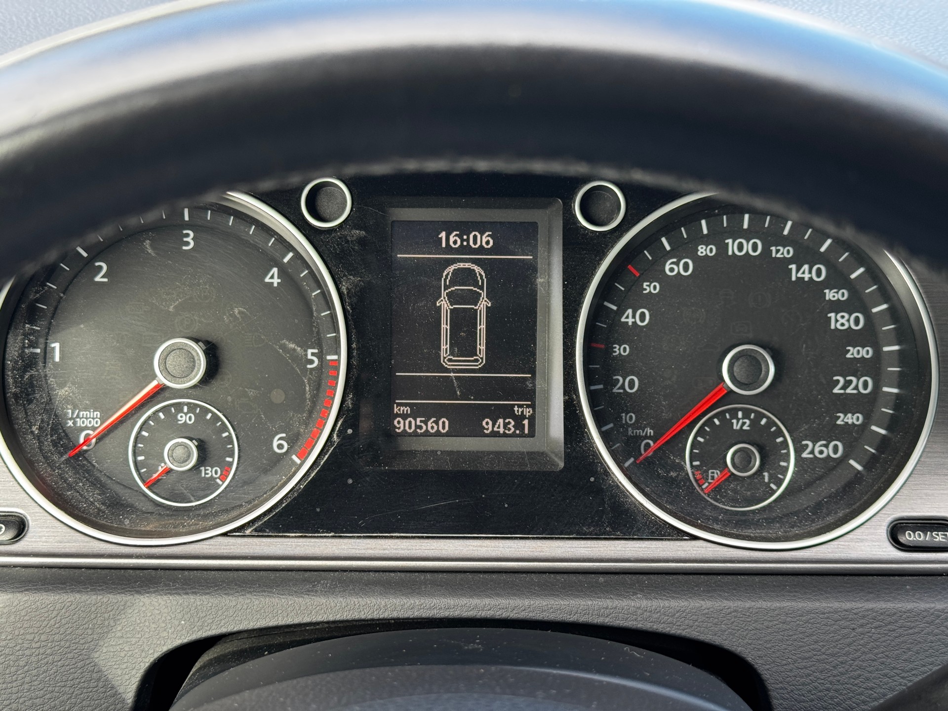 VW Passat Variant 2.0 TDI BMT Highline 4M-image-12