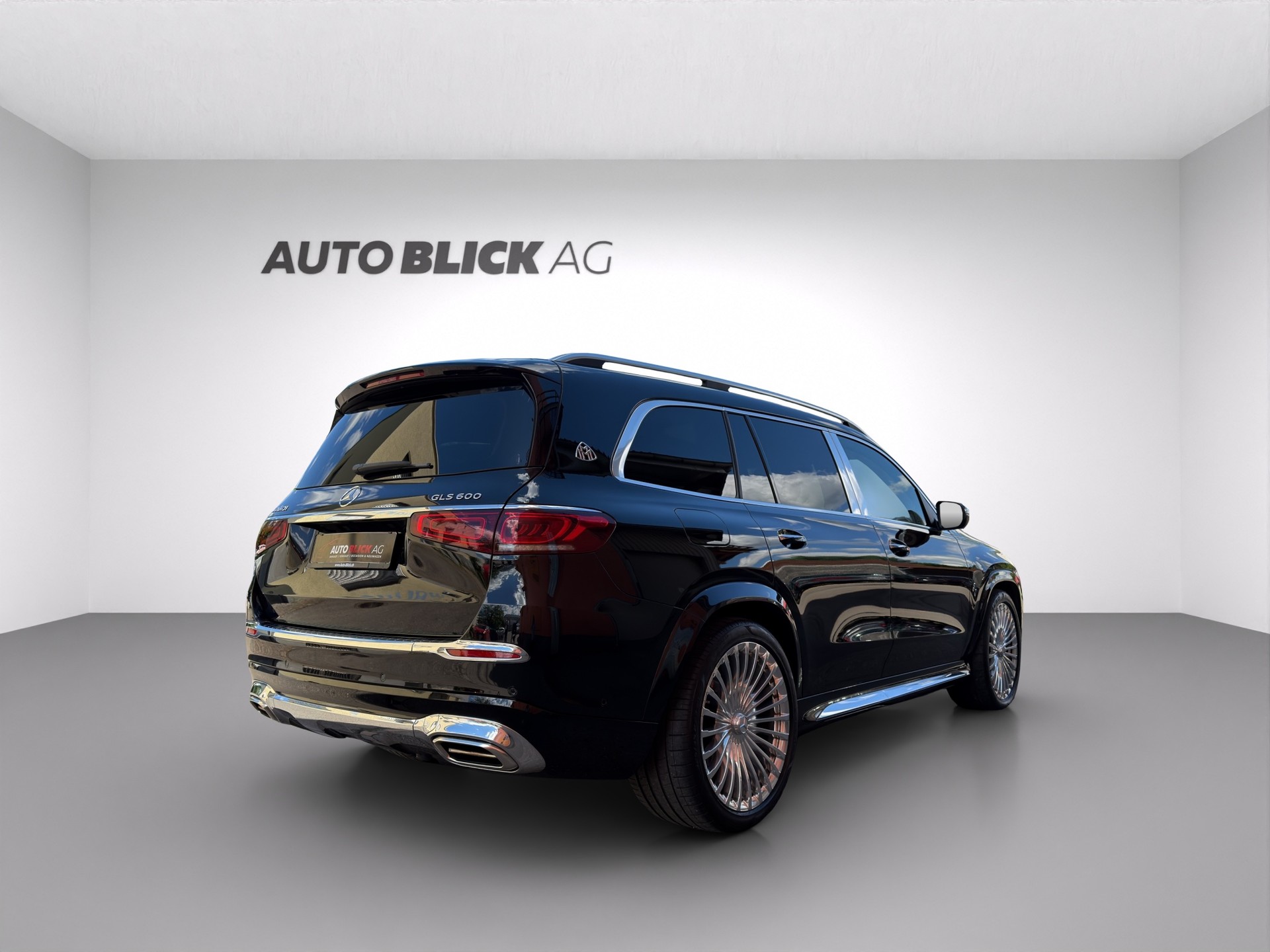 MERCEDES-BENZ GLS Maybach 600 9G-Tronic-image-5