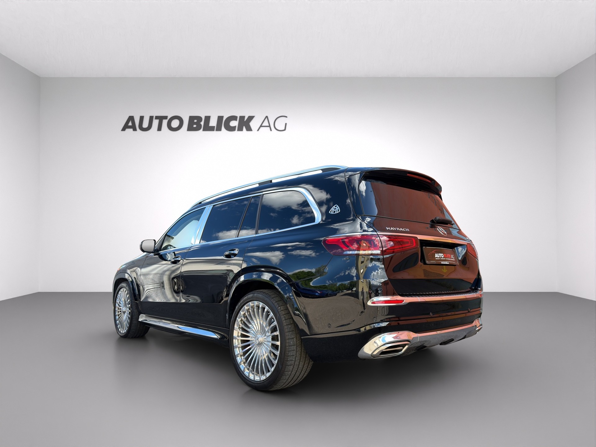 MERCEDES-BENZ GLS Maybach 600 9G-Tronic-image-6