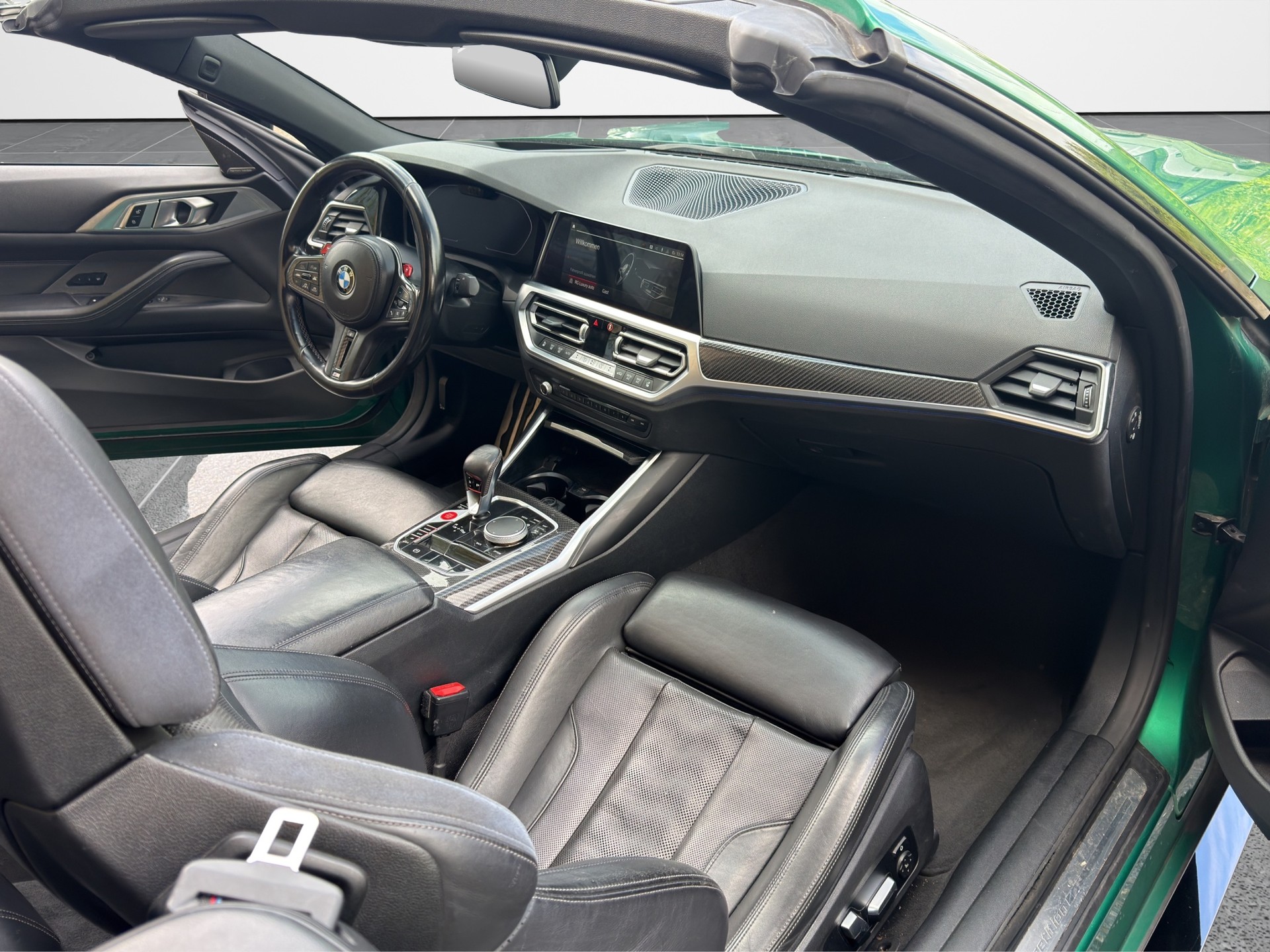 BMW M4 Cabrio Competition M xDrive-image-9