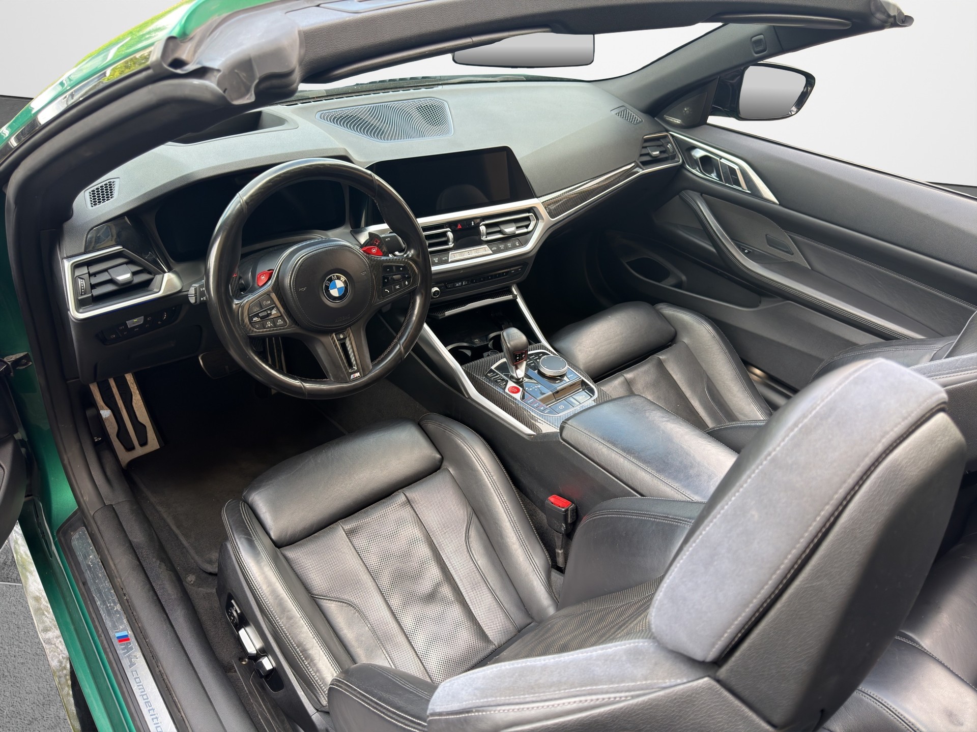 BMW M4 Cabrio Competition M xDrive-image-8