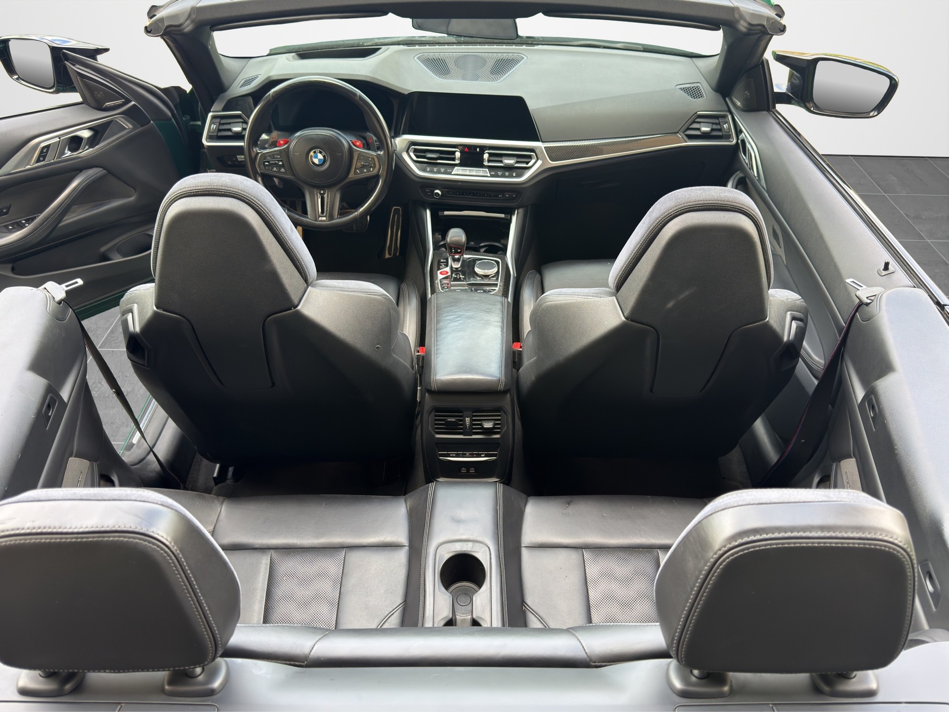 BMW M4 Cabrio Competition M xDrive-image-11