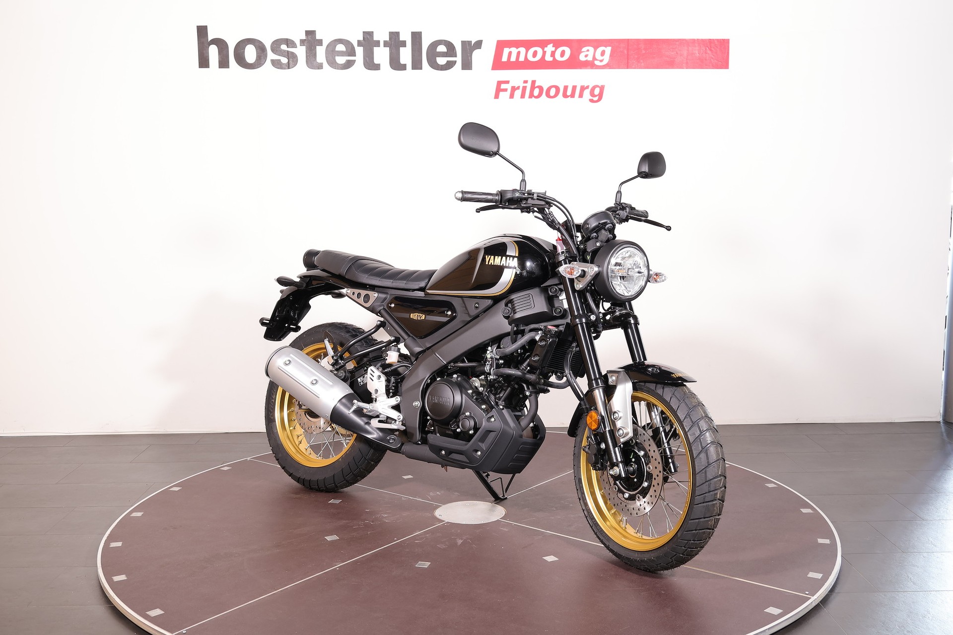 YAMAHA XSR 125 Legacy-image-0