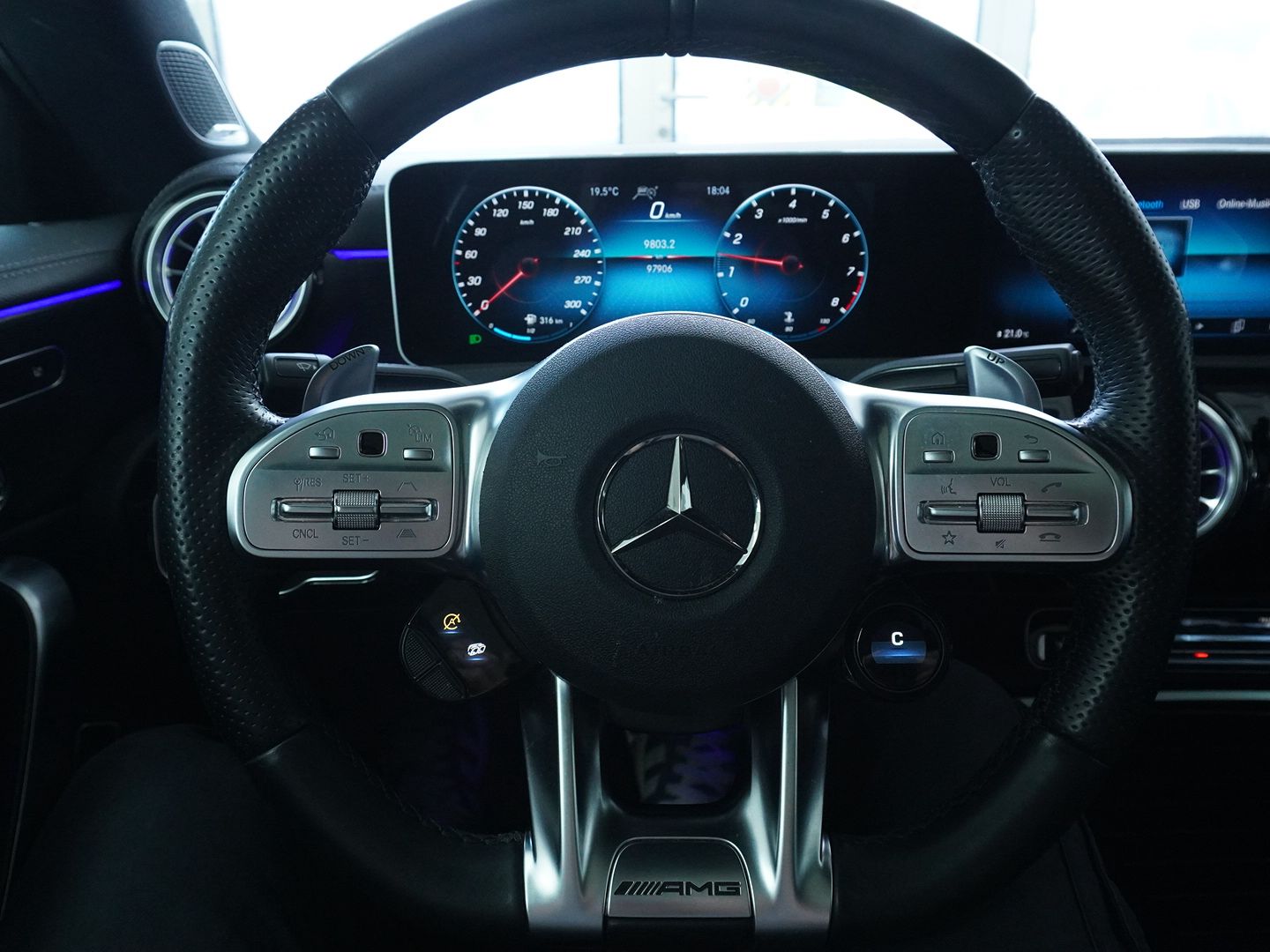 MERCEDES-BENZ CLA 45 S AMG 4Matic+ 8G-DCT-image-14