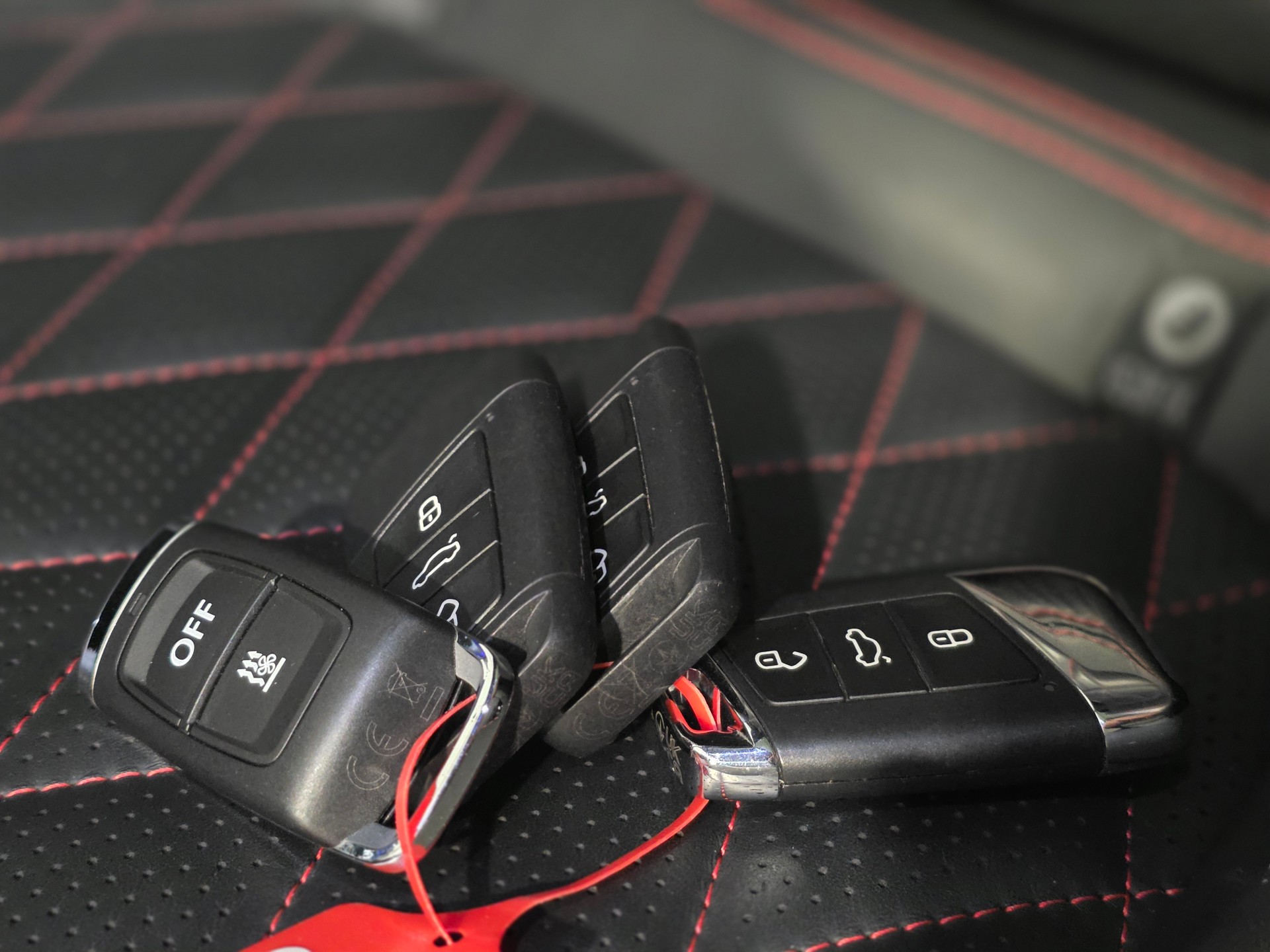 SKODA Kodiaq 2.0 TSI 4x4 RS-image-13