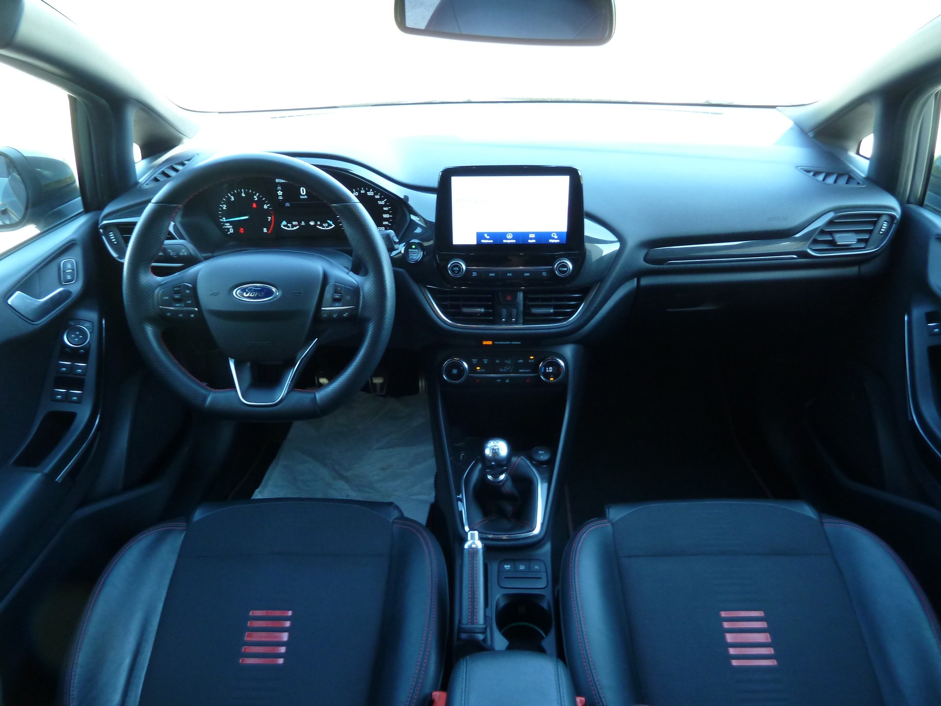 FORD Fiesta 1.0 SCTi ST Line-image-14