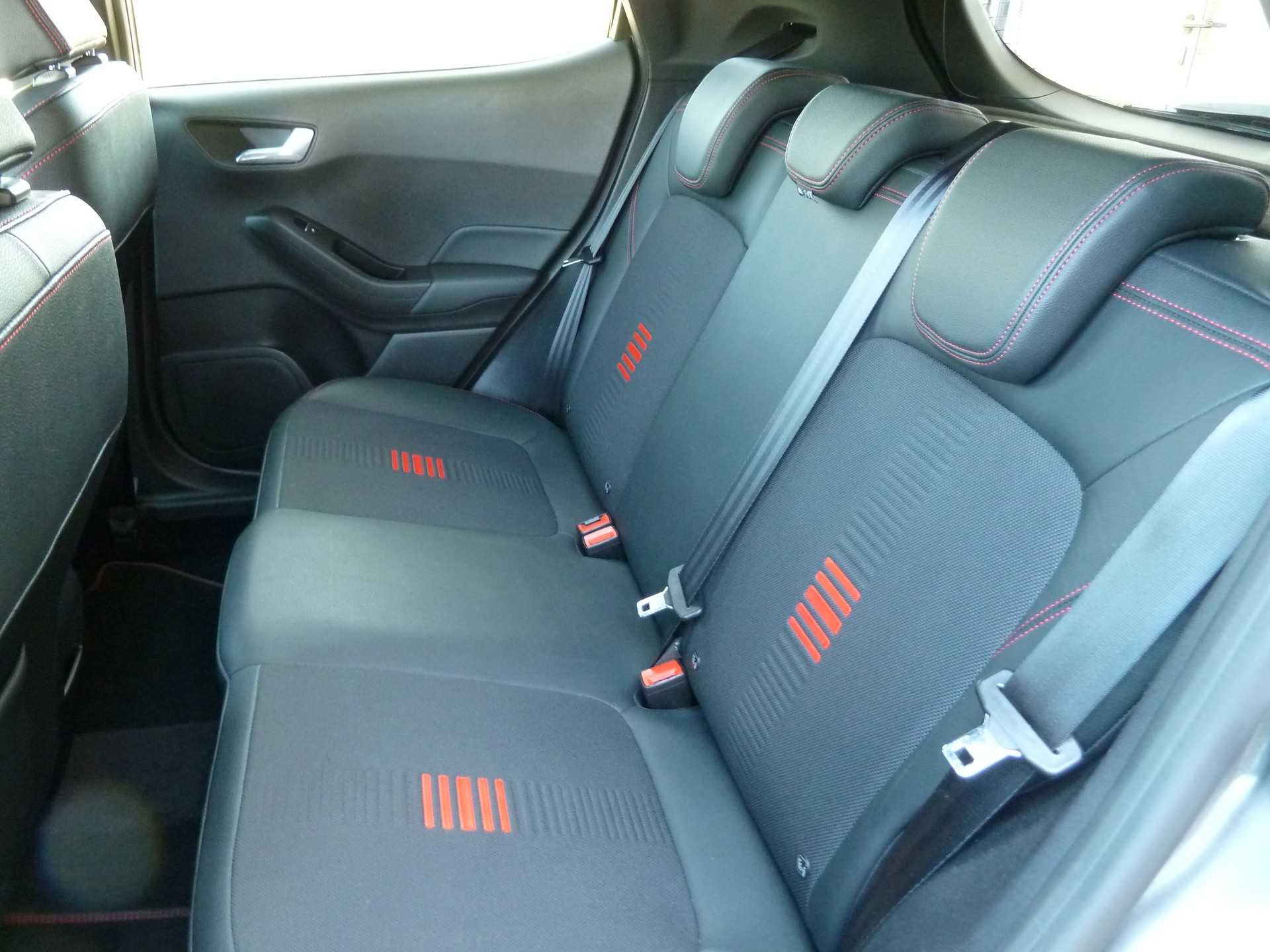 FORD Fiesta 1.0 SCTi ST Line-image-9