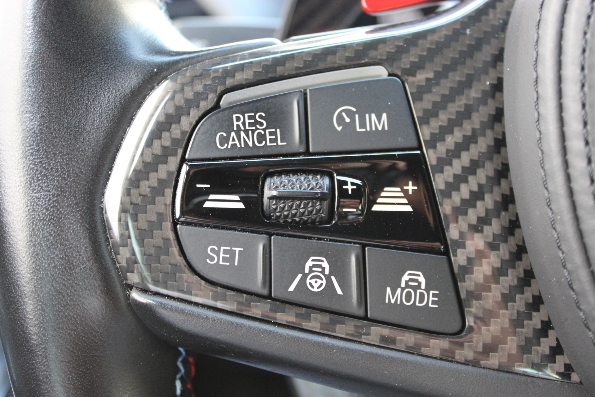 BMW M3 Competition M xDrive Touring *AVENTURINROT METALLIC*-image-9