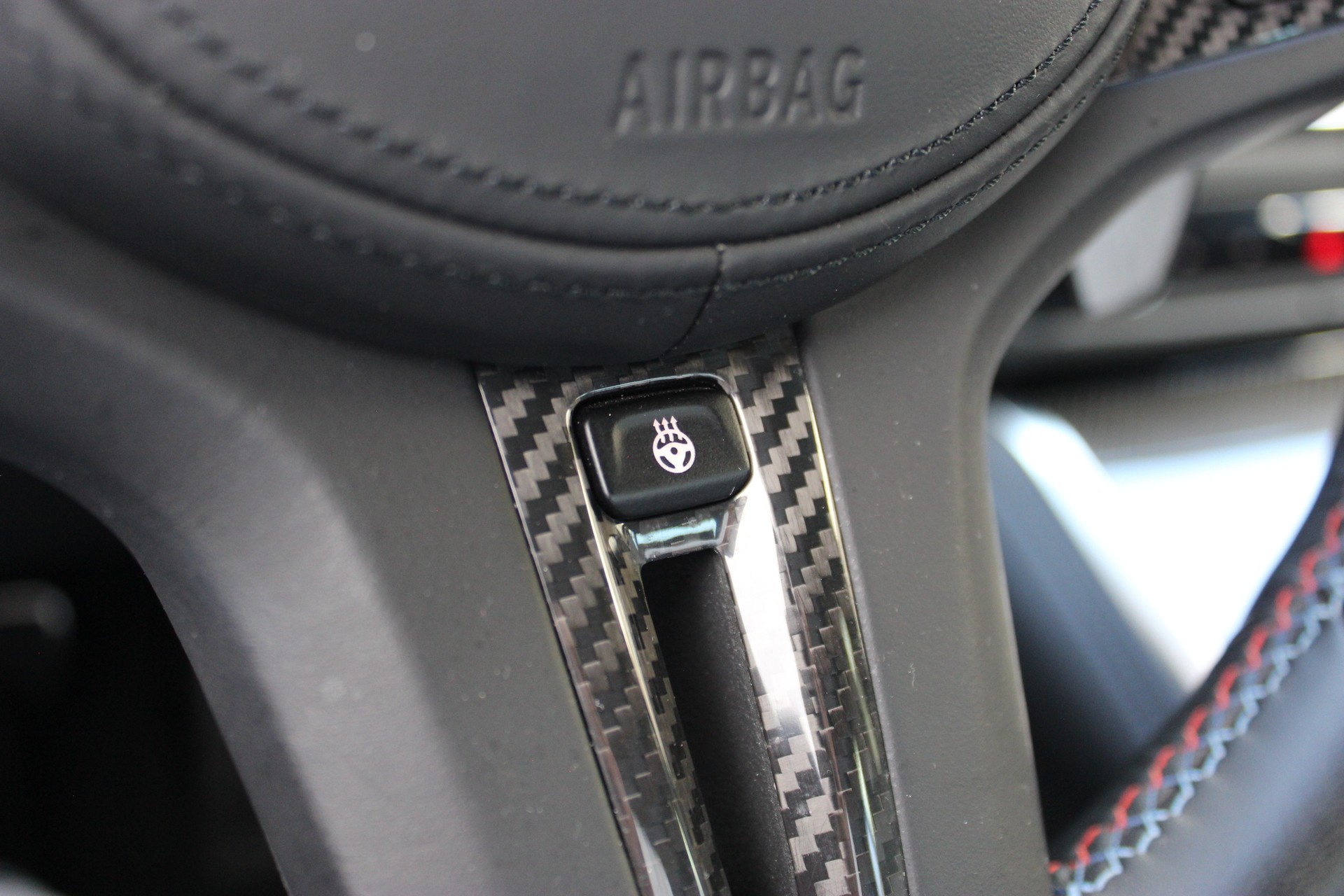 BMW M3 Competition M xDrive Touring *AVENTURINROT METALLIC*-image-11