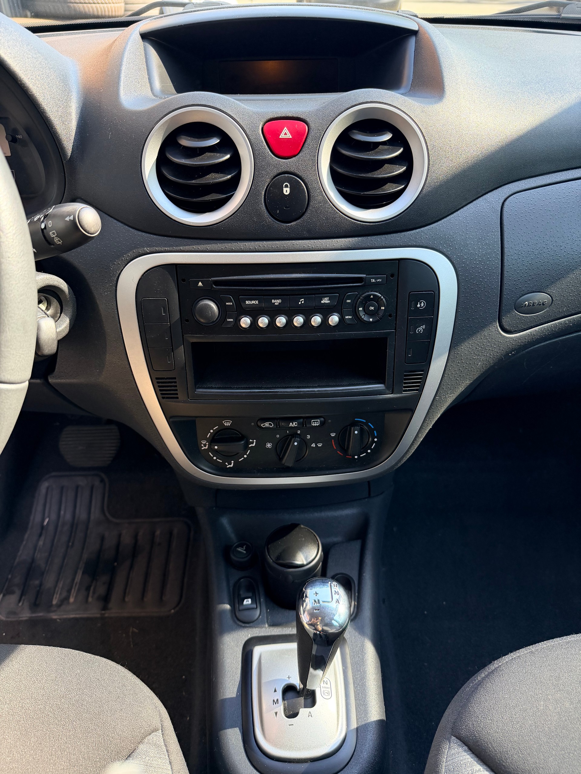 CITROEN C3 1.6i 16V X-TR-image-6