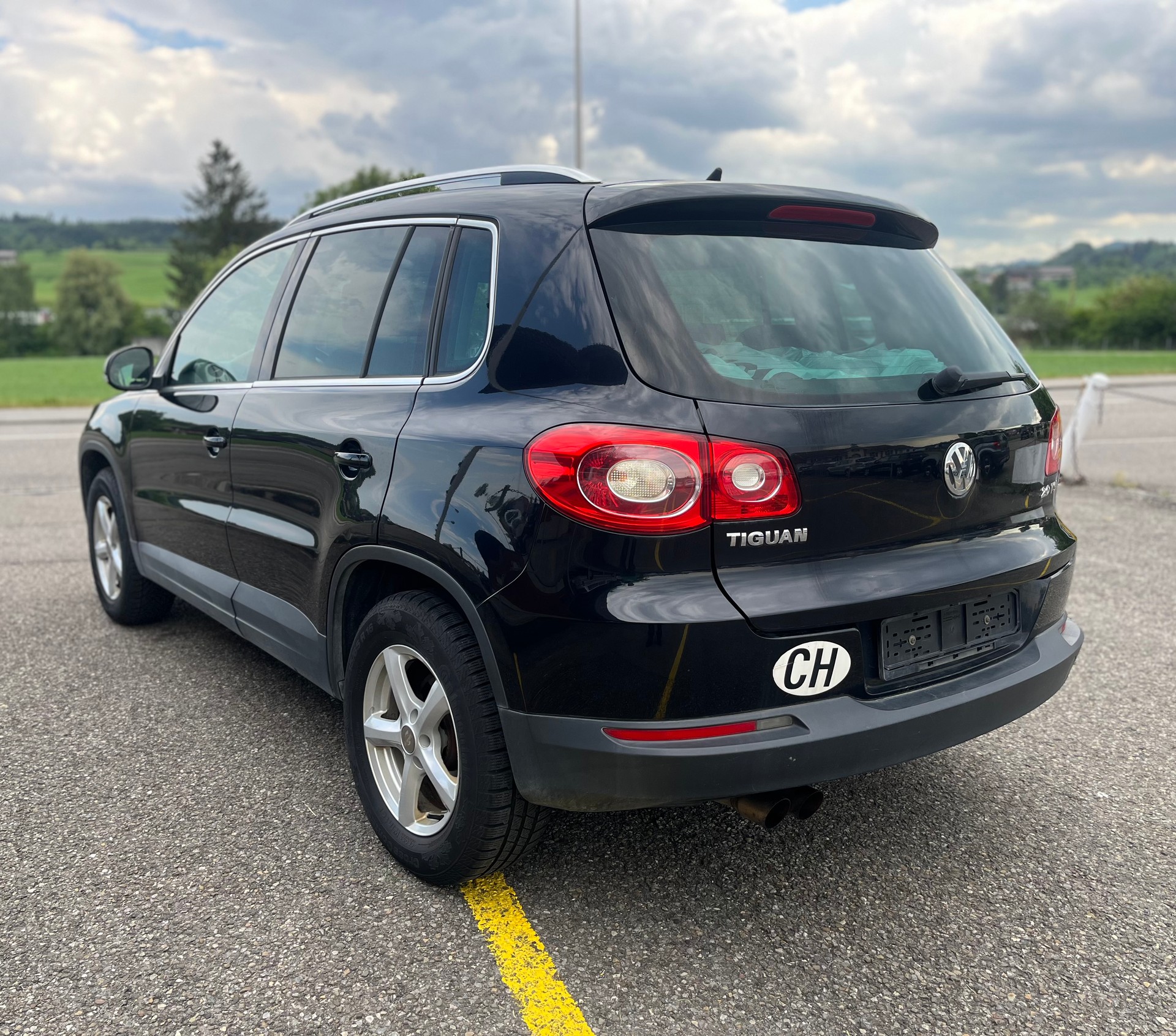 VW Benzin 2,0i Euro B04 mit 8 reifen alle mit Alufelge B04-image-3