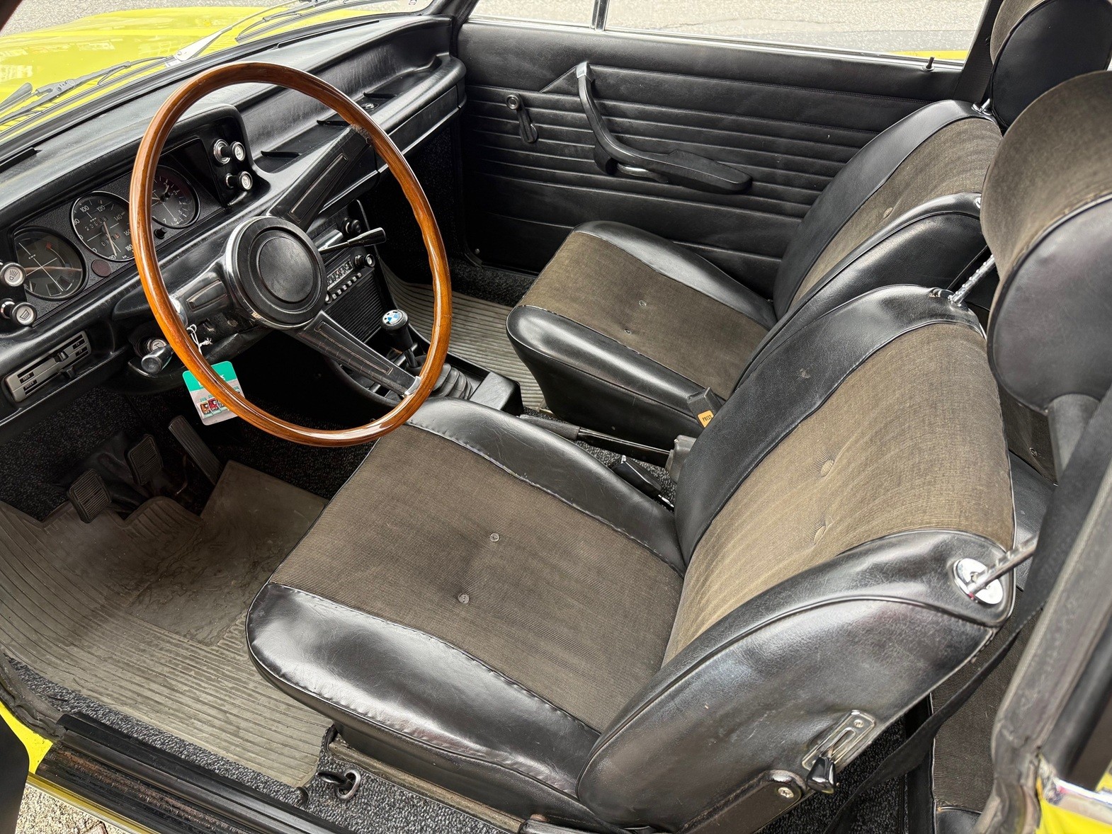 BMW 2002 Targa Baur-image-3