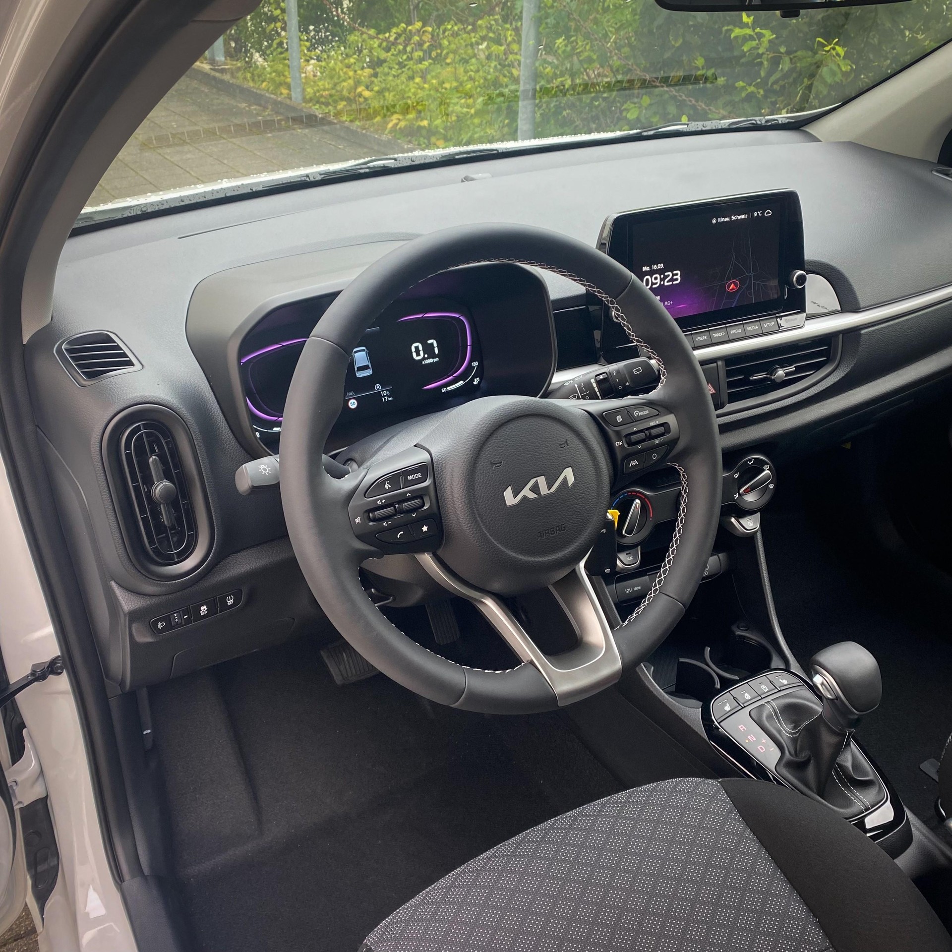 KIA Picanto 1.0 GDi First Edition-showroom-element-3