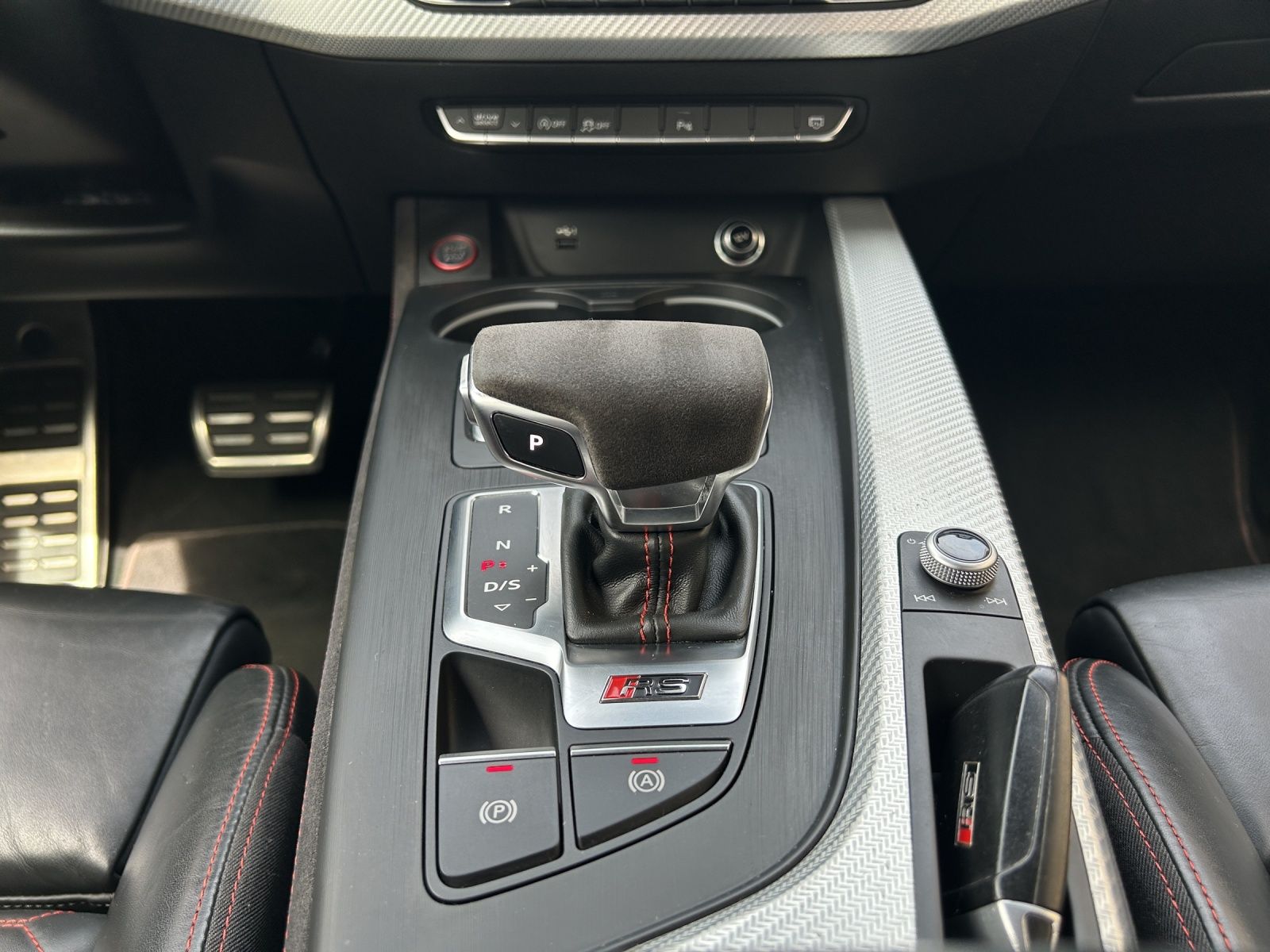 AUDI RS4 Avant 2.9 TFSI quattro tiptronic-image-13