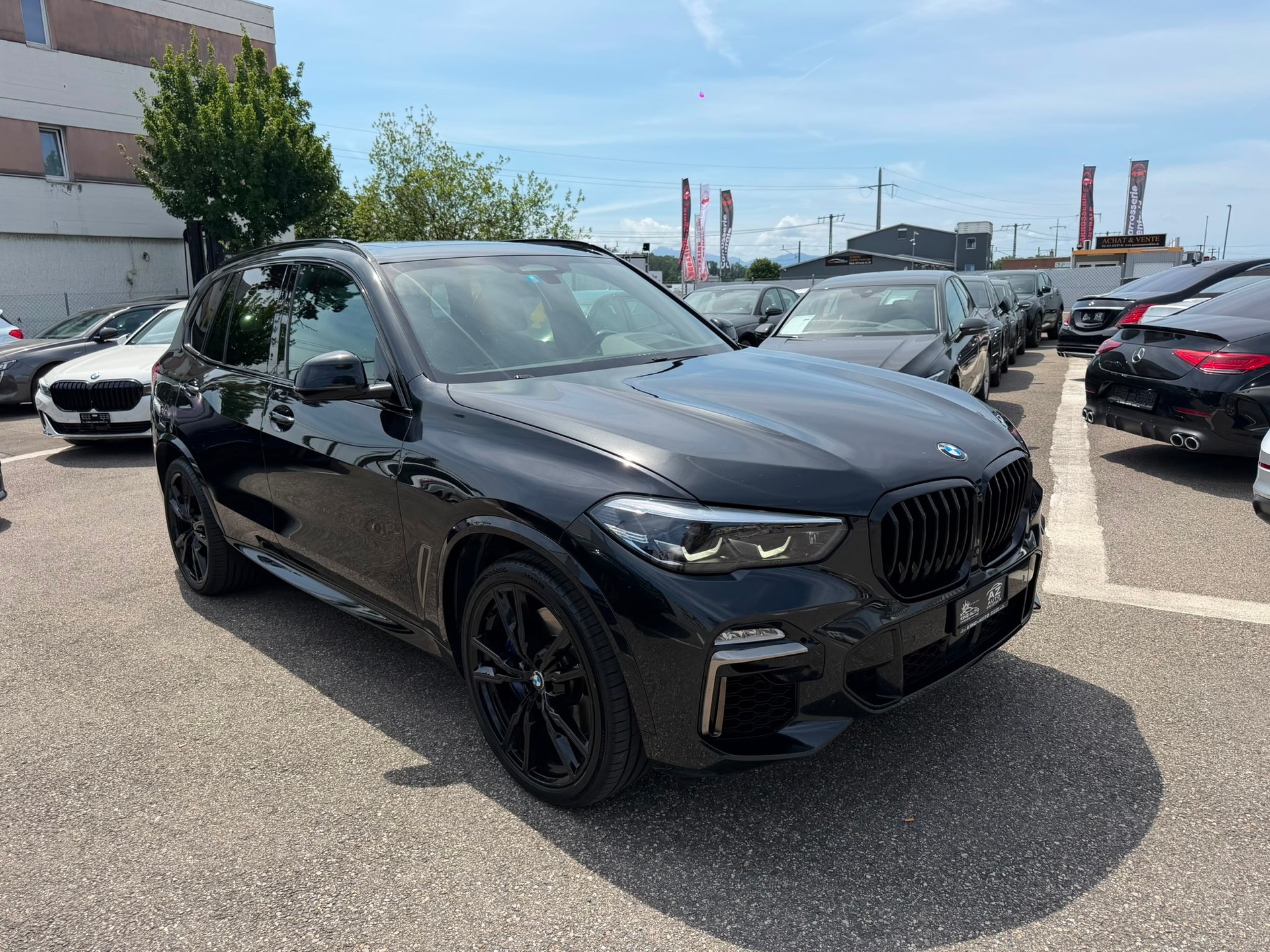 BMW X5 xDrive M50d Steptronic garantie 2 ans edition FULL BLACK panorama 🇨🇭-image-8
