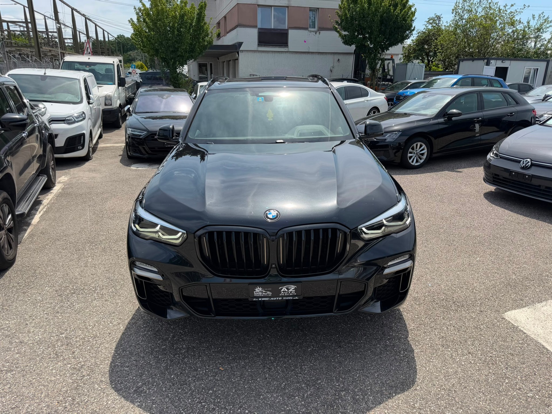 BMW X5 xDrive M50d Steptronic garantie 2 ans edition FULL BLACK panorama 🇨🇭-showroom-element-1