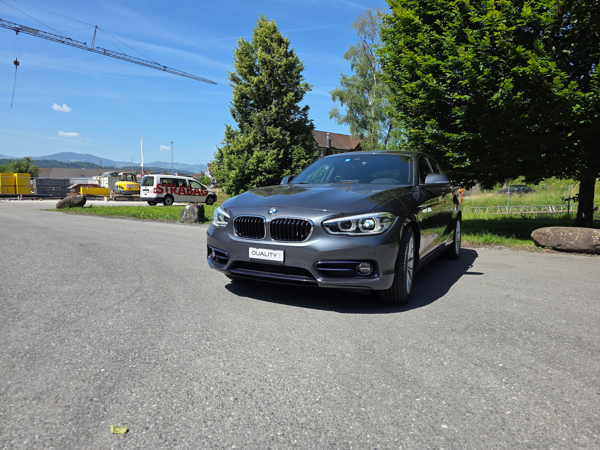 BMW 118i Sport Line Steptronic-showroom-element-3