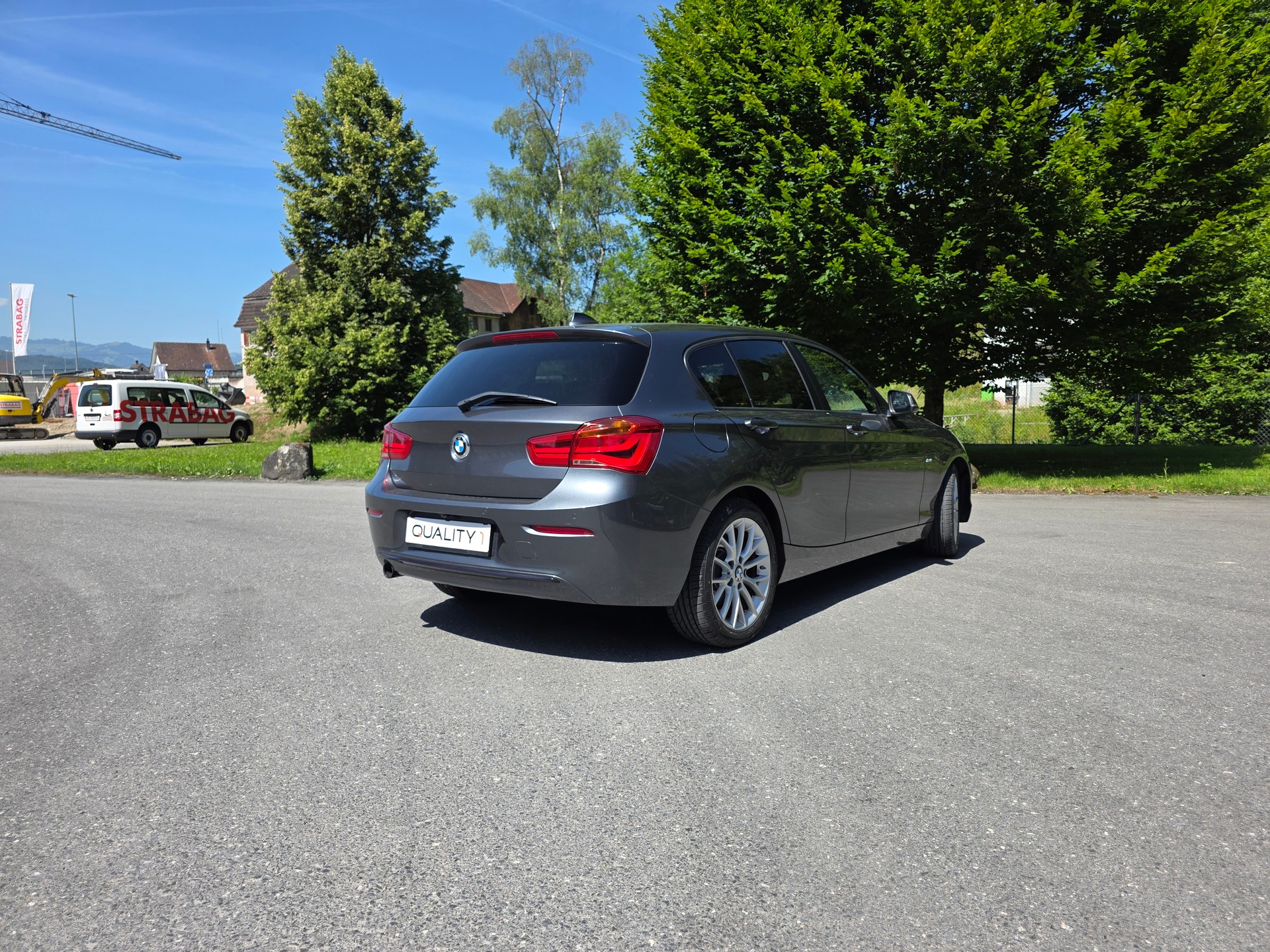 BMW 118i Sport Line Steptronic-image-17